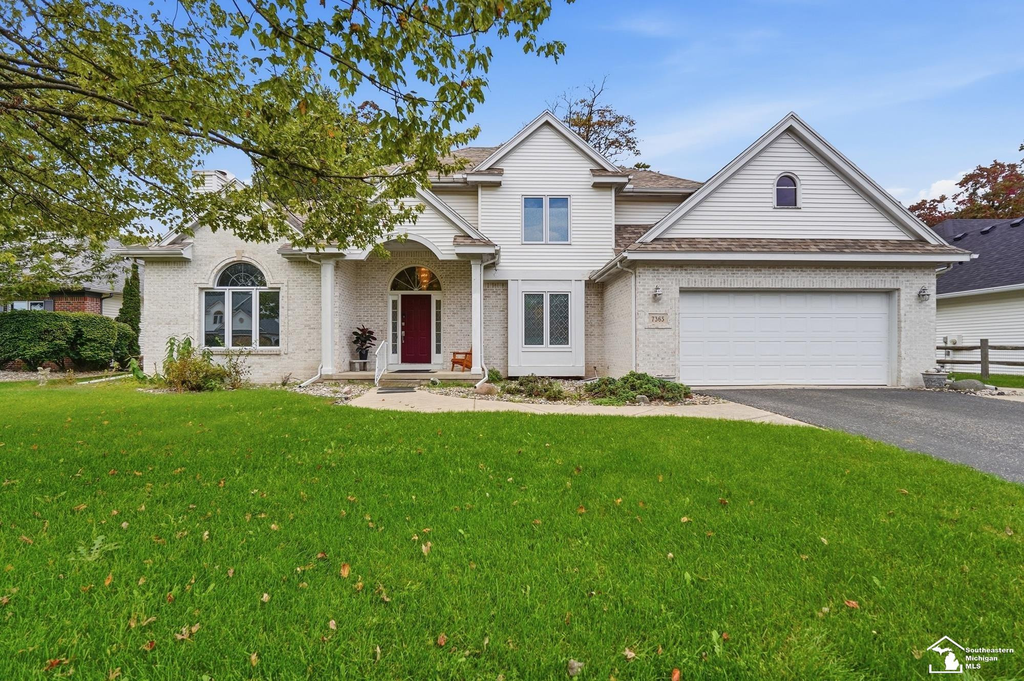 7365 Hidden Valley Drive, Lambertville, MI 48144