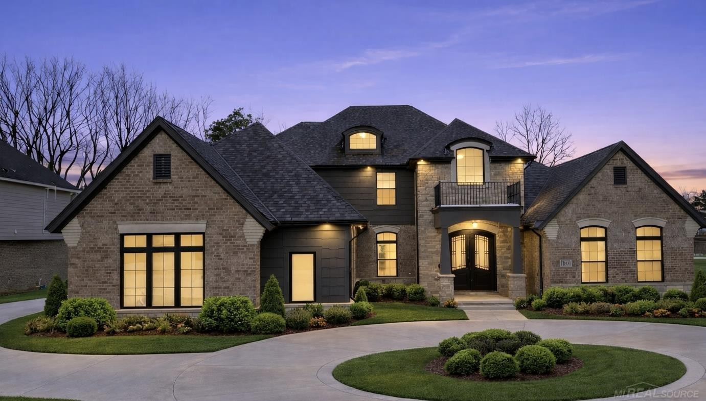 1055 E Avon Road, Rochester Hills, MI 48307