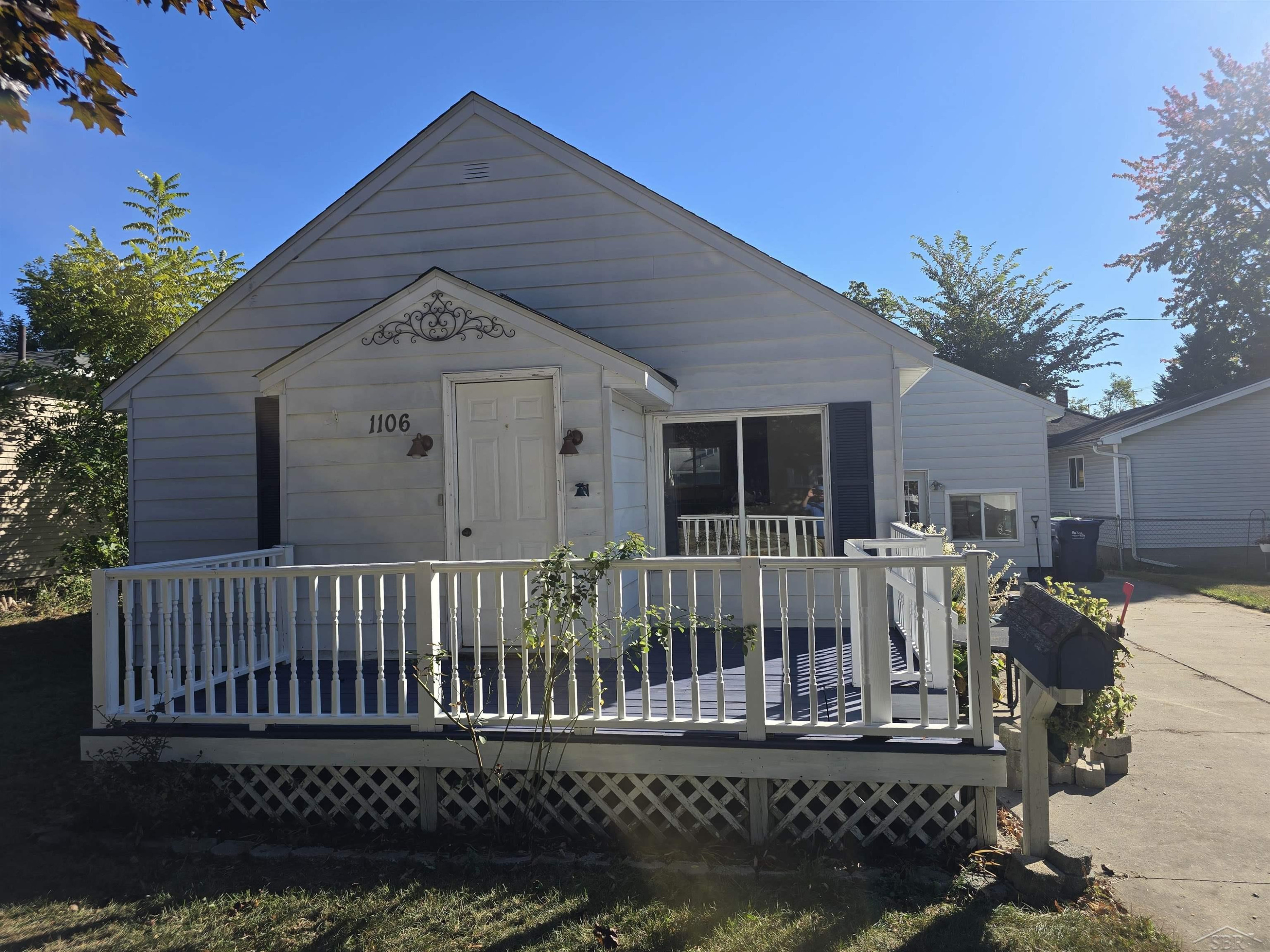 1106 N Dean Street, Bay City, MI 48706