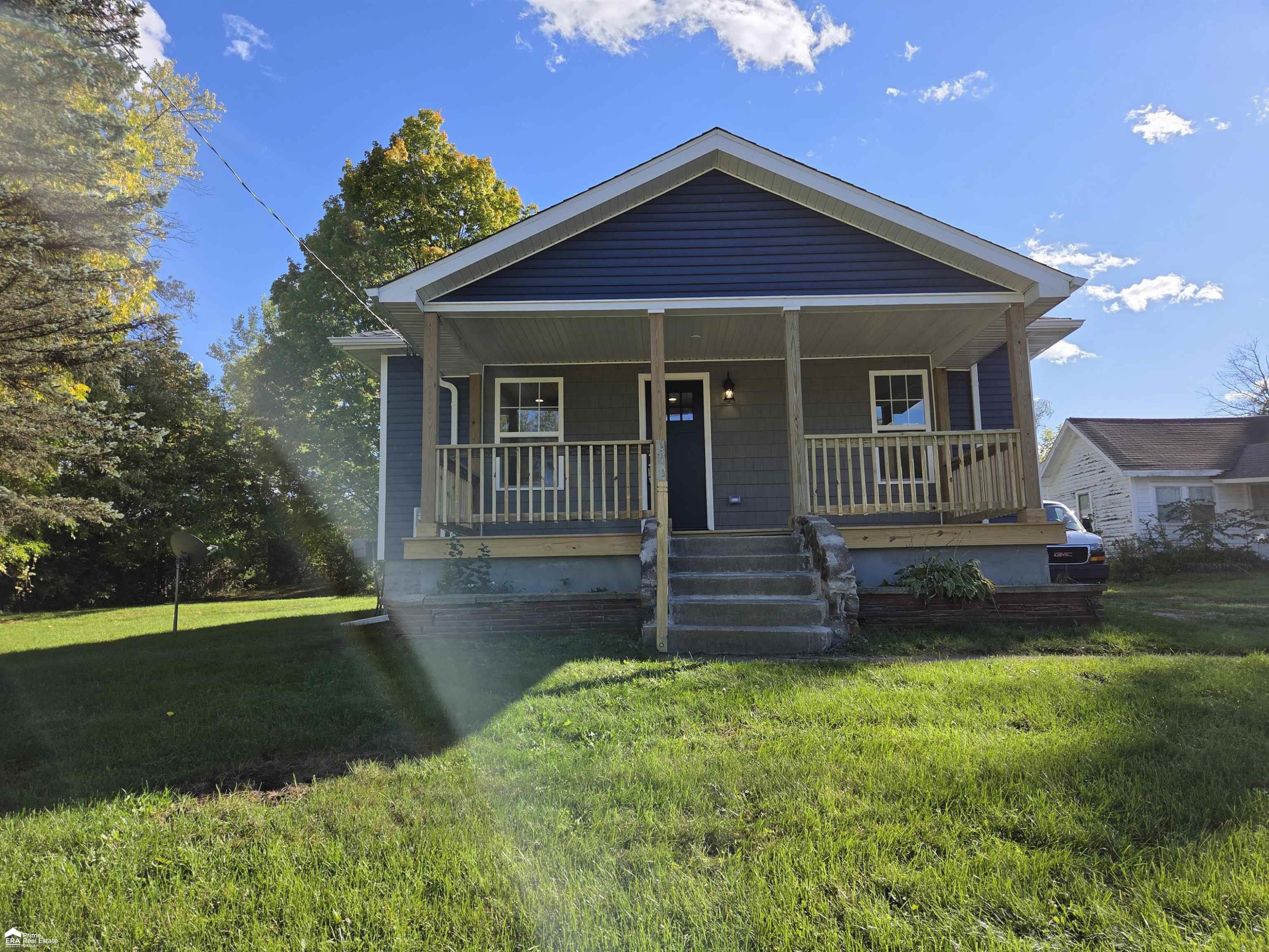 906 Maple Street, Mount Morris, MI 48458
