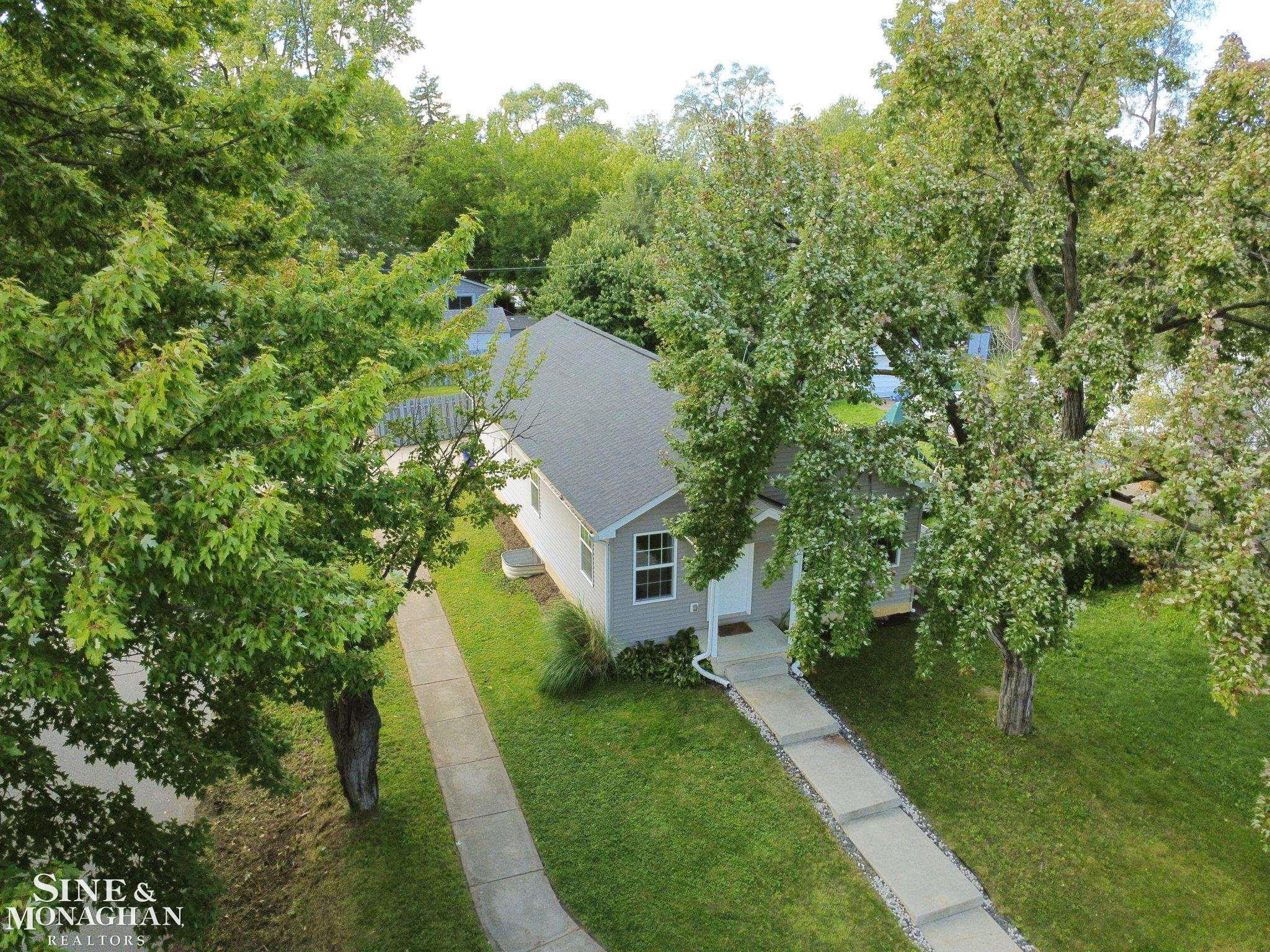 24805 Midland Avenue, Redford, MI 48239