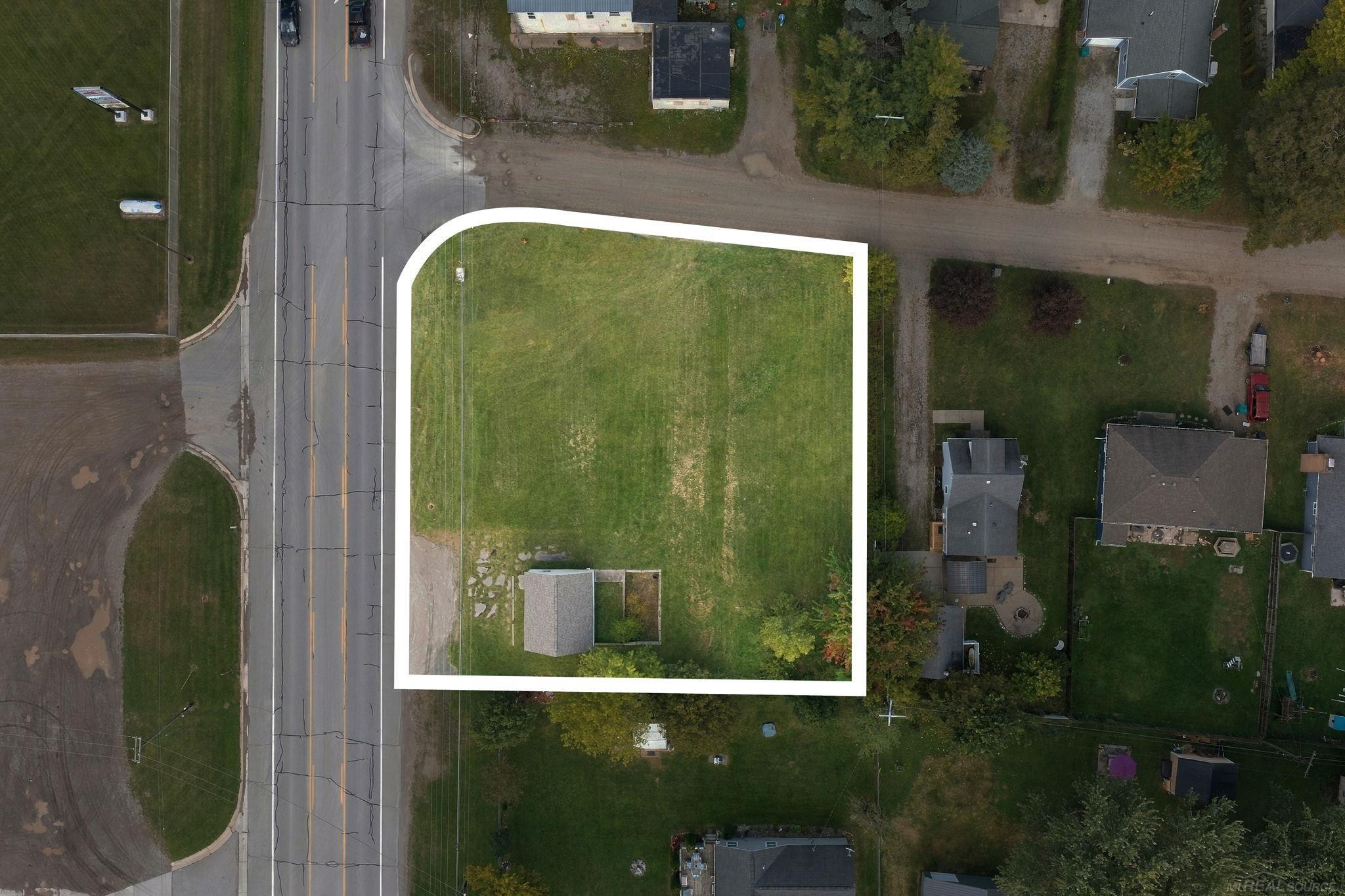 7435 Lakeshore Road, Lexington, MI 48450