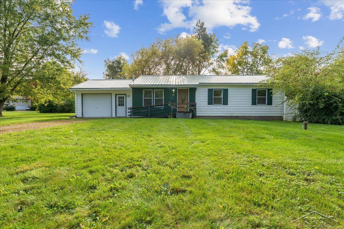 186 Bee Gee Court, Lapeer, MI 48446
