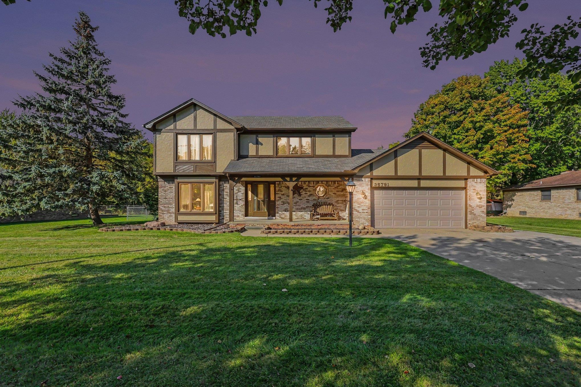 35791 Clarkston Lane, Richmond, MI 48062