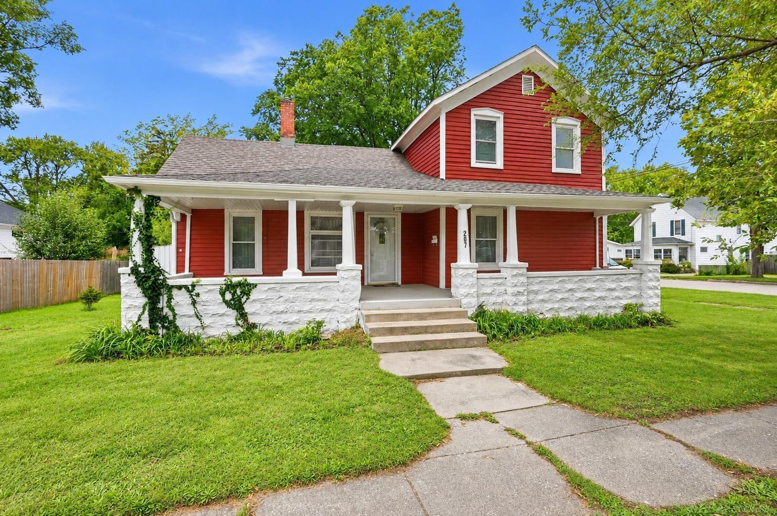 207 Cherry Street, Three Oaks, MI 49128