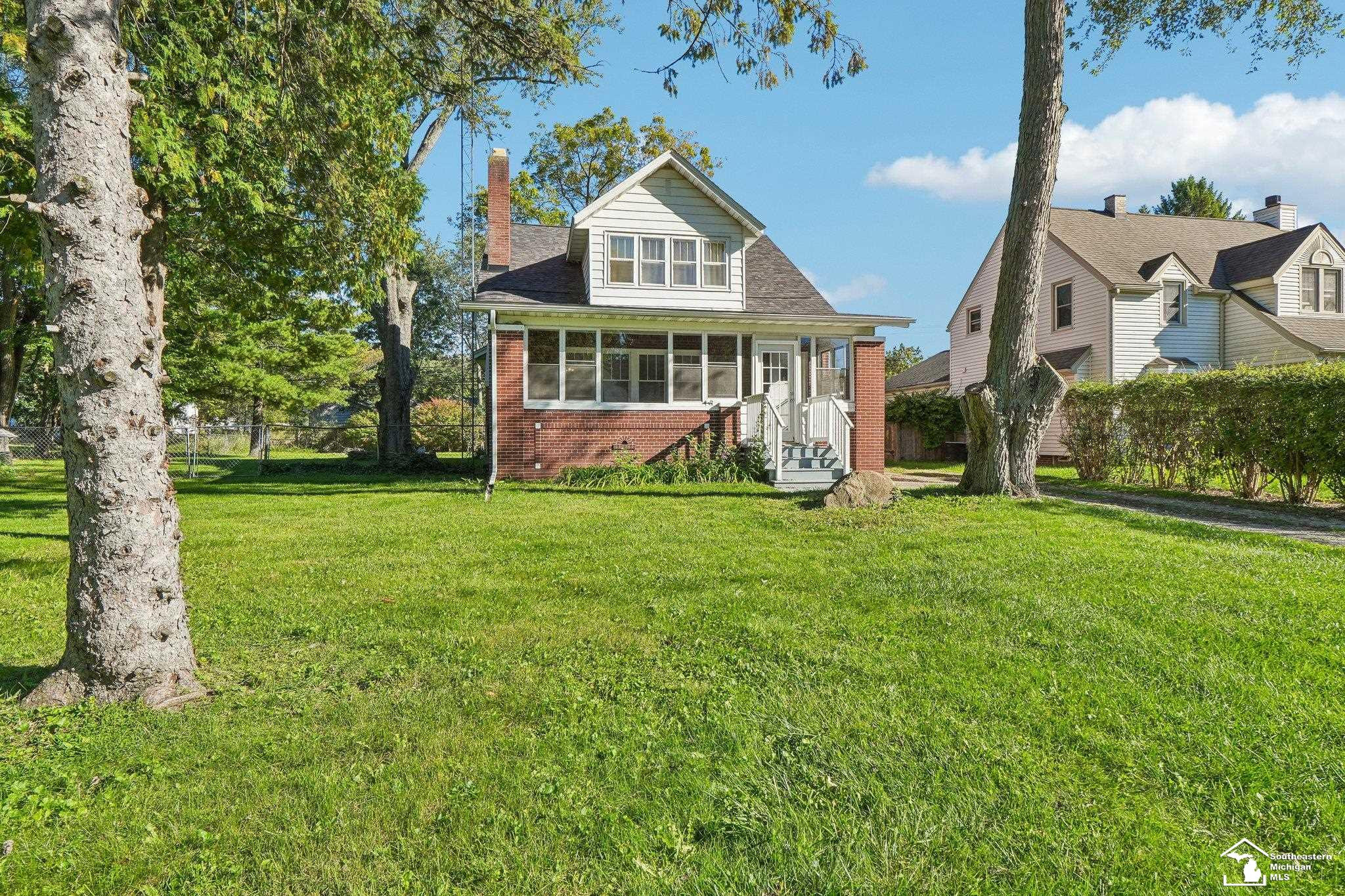 2036 Hollywood Drive, Monroe, MI 48162