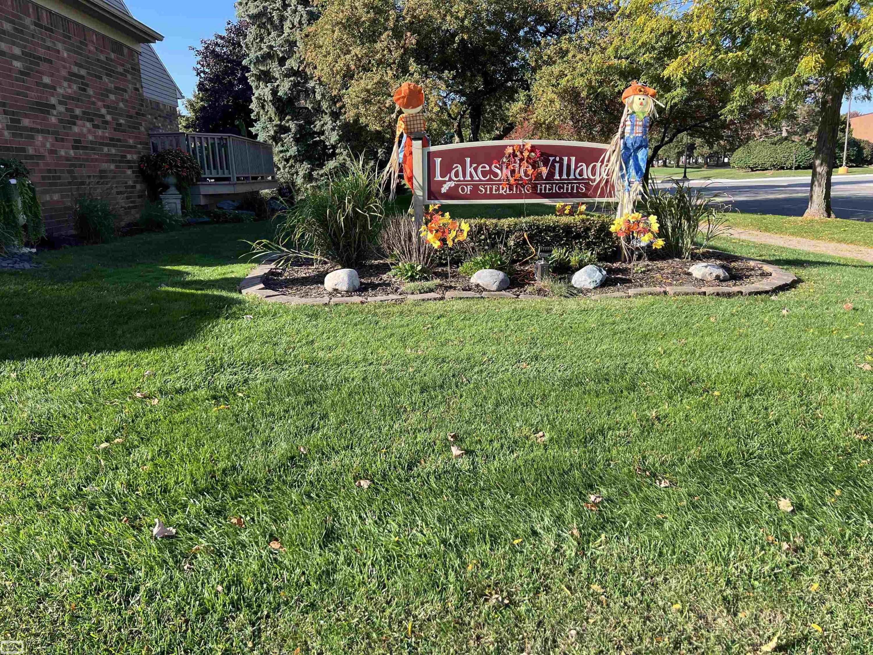 43642 Lakeview Boulevard, Sterling Heights, MI 48313