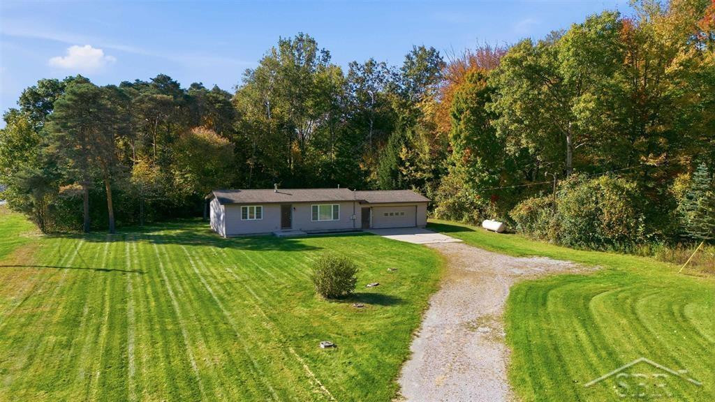 3697 N Strugeon Road, Midland, MI 48642