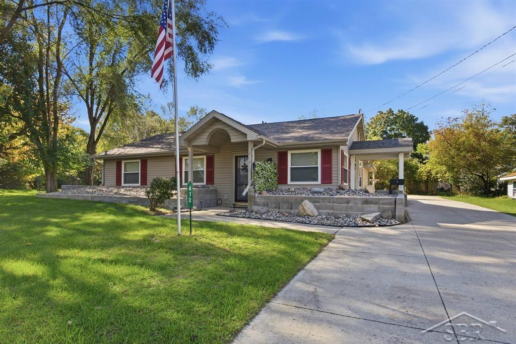 412 Lumm Street, Gladwin, MI 48624