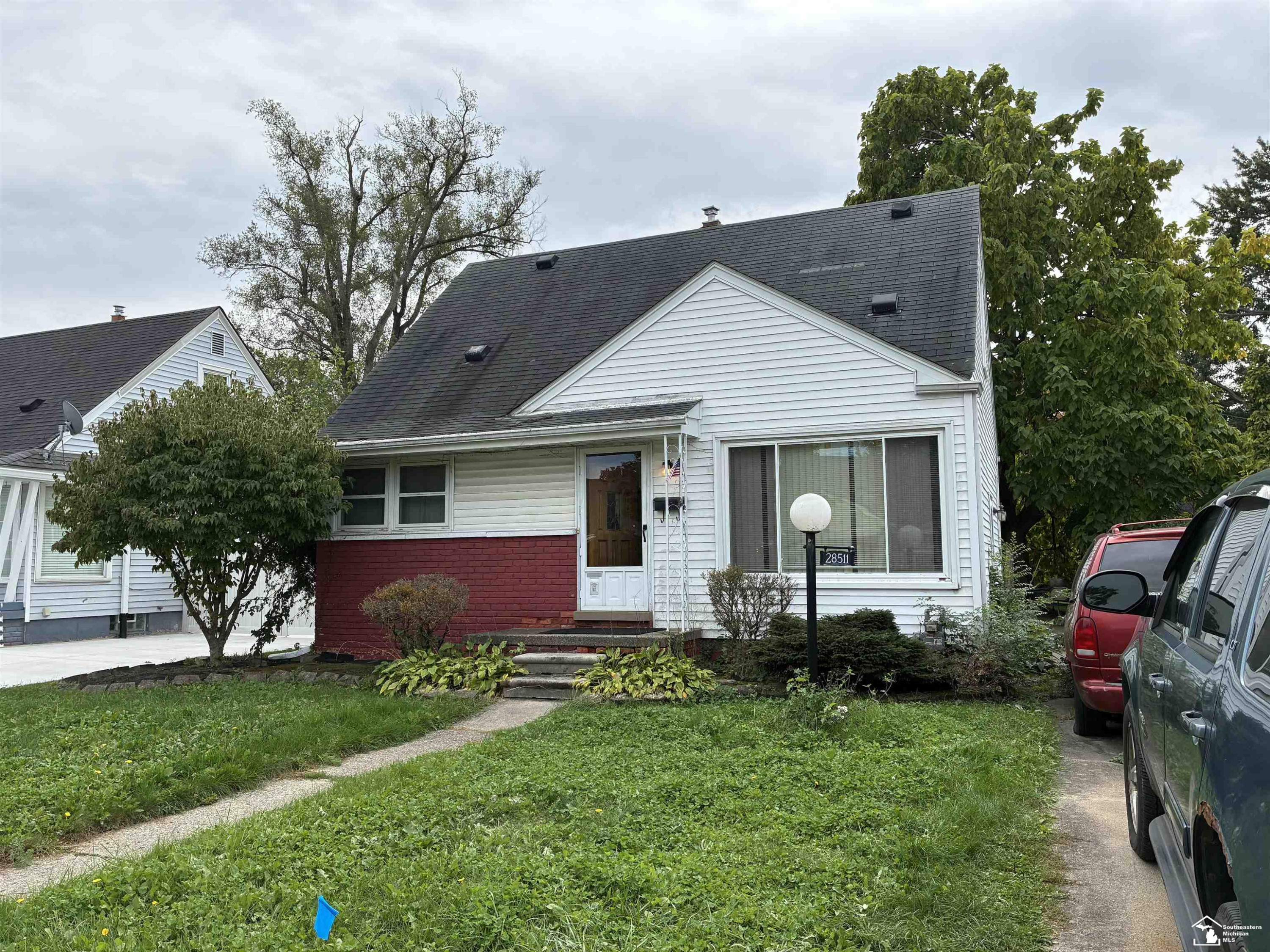 28511 James Street, Garden City, MI