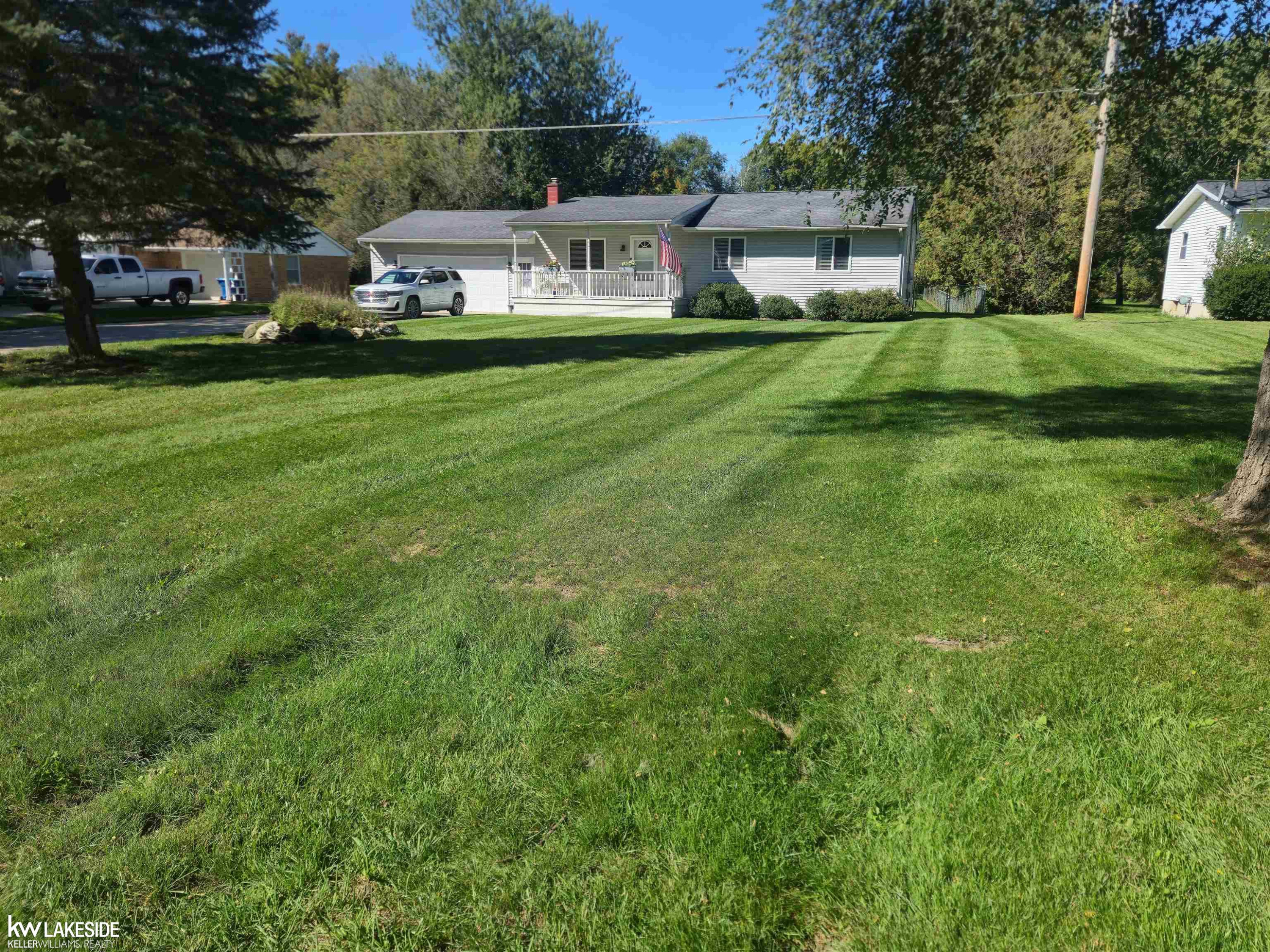 Photo 3