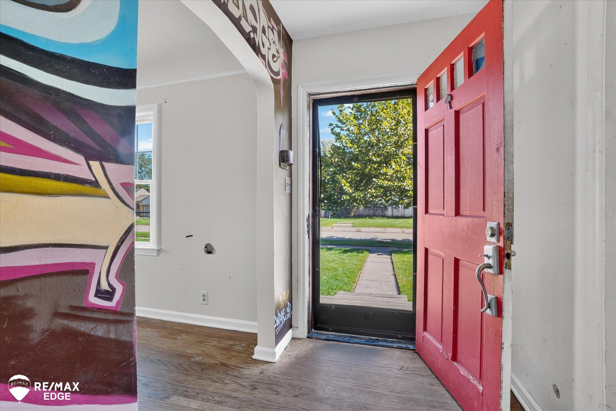 Photo 4