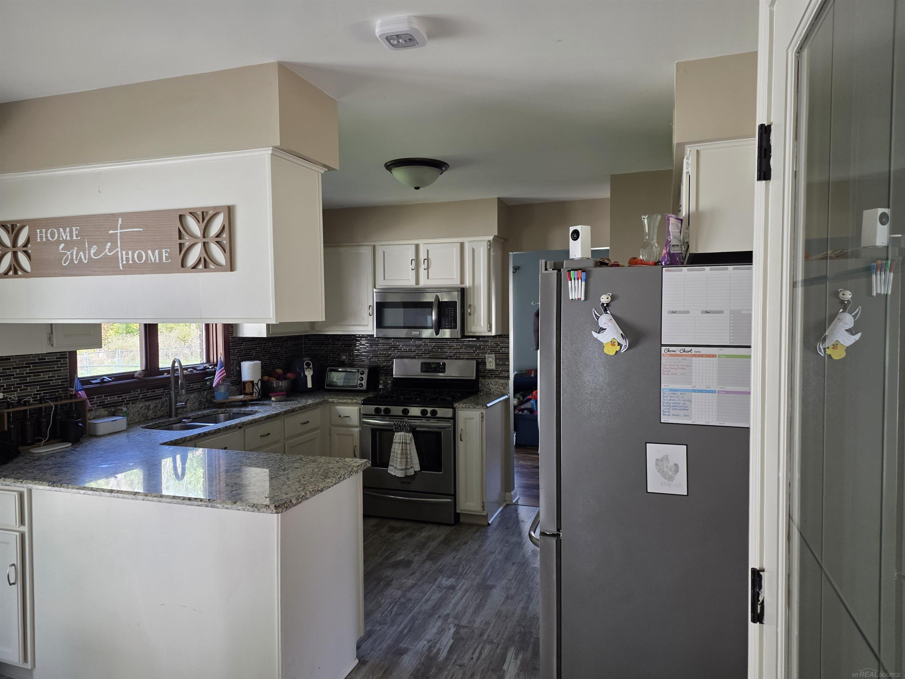 5968 Urban Drive - Photo 2