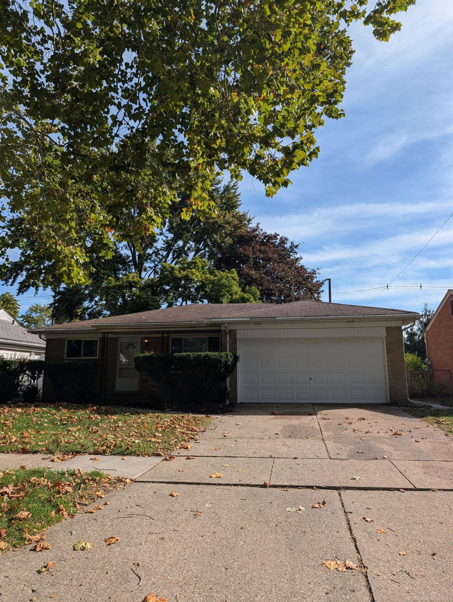 28610 Milton Avenue, Warren, MI 48092