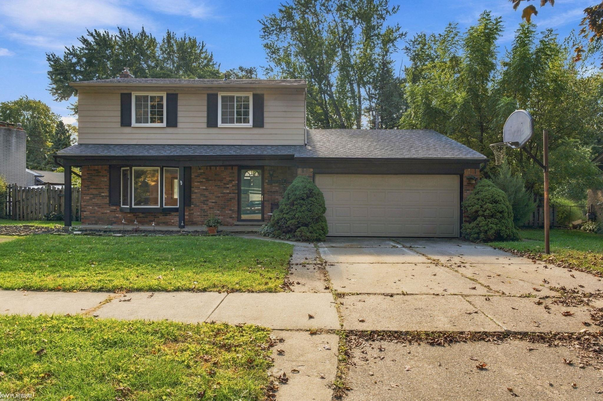 23876 Indianwood Street, Clinton Twp, MI 48035