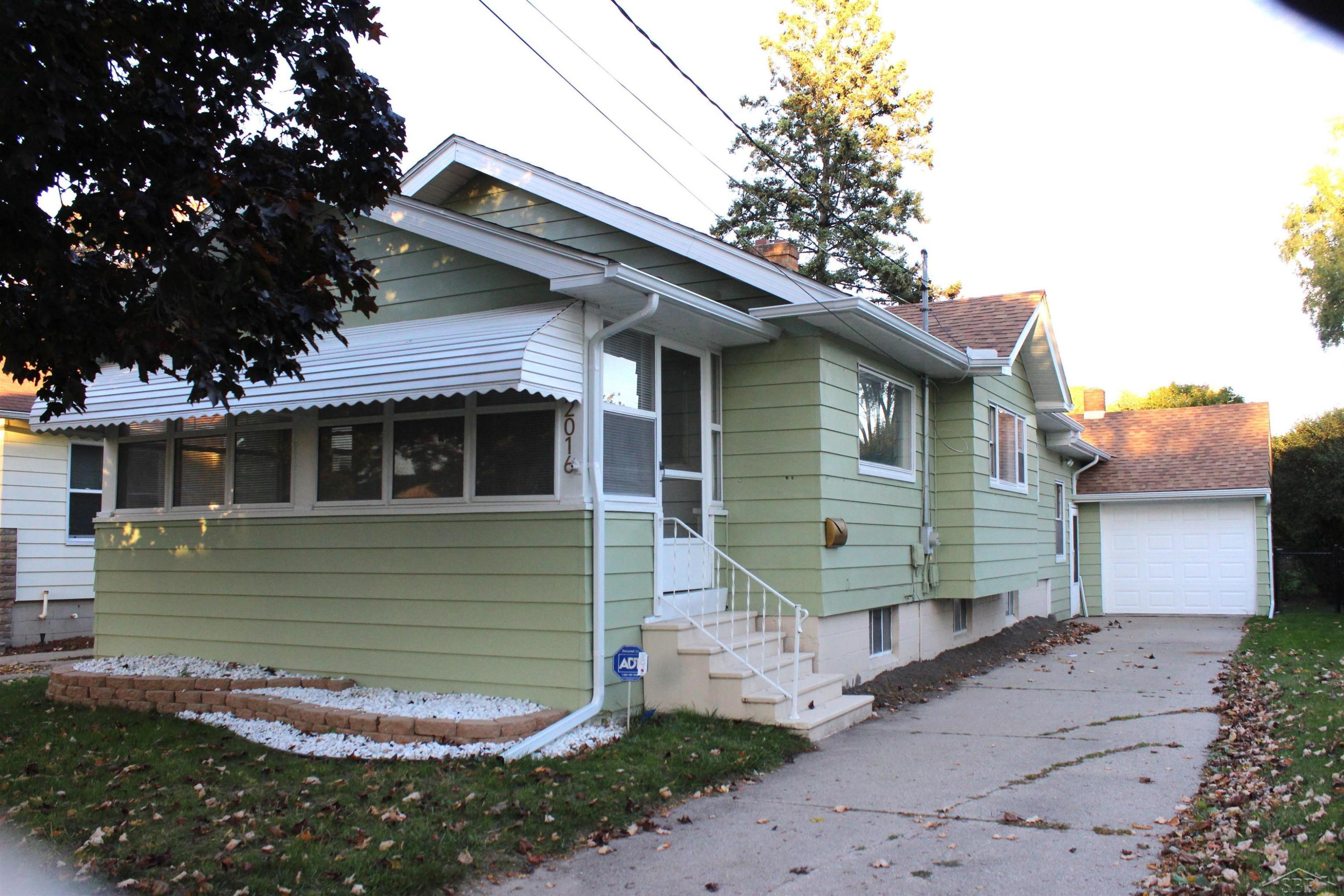 2016 Avon Street, Saginaw, MI 48602