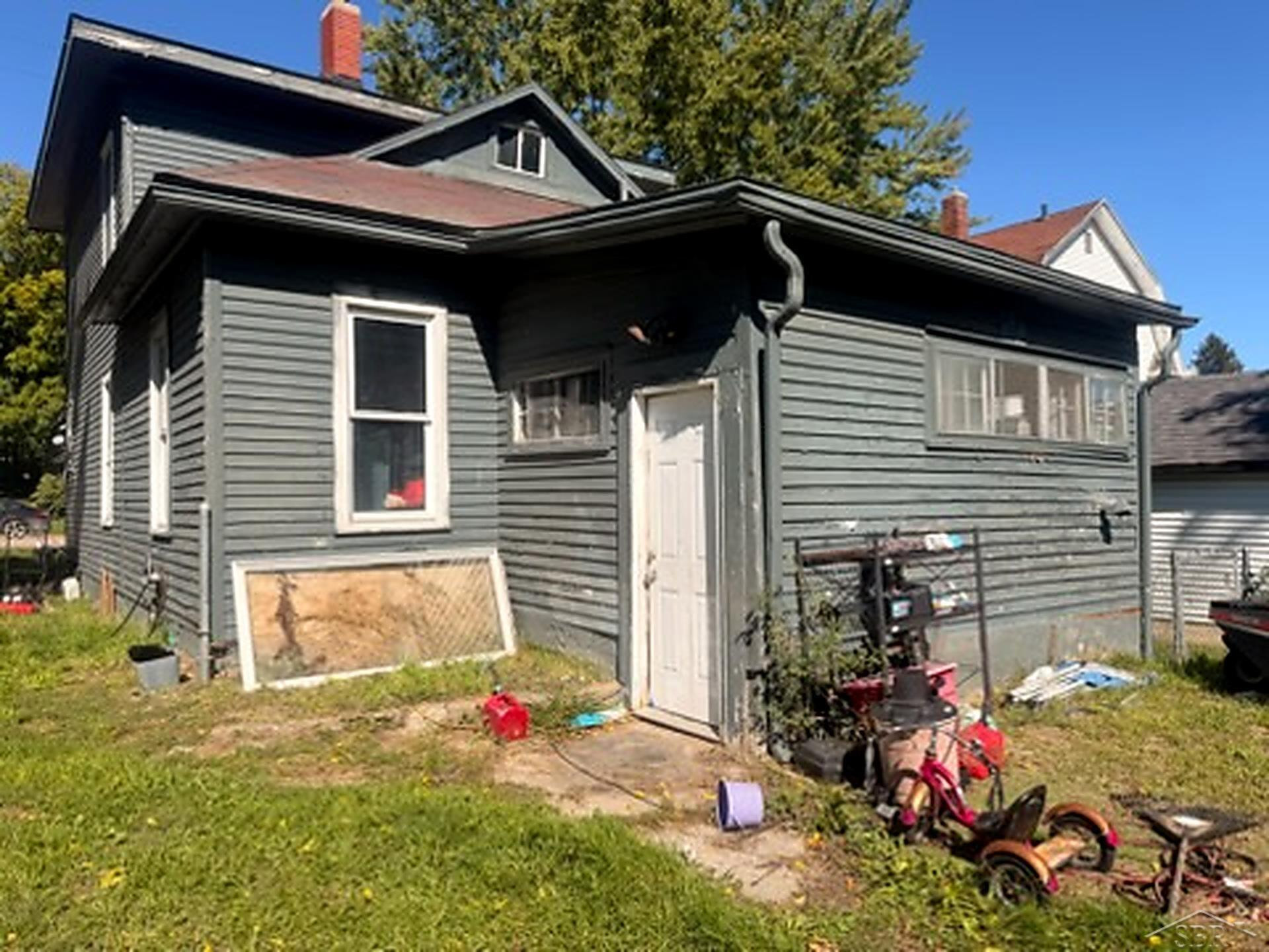 725 W Lincoln Avenue, Ionia, MI 48846