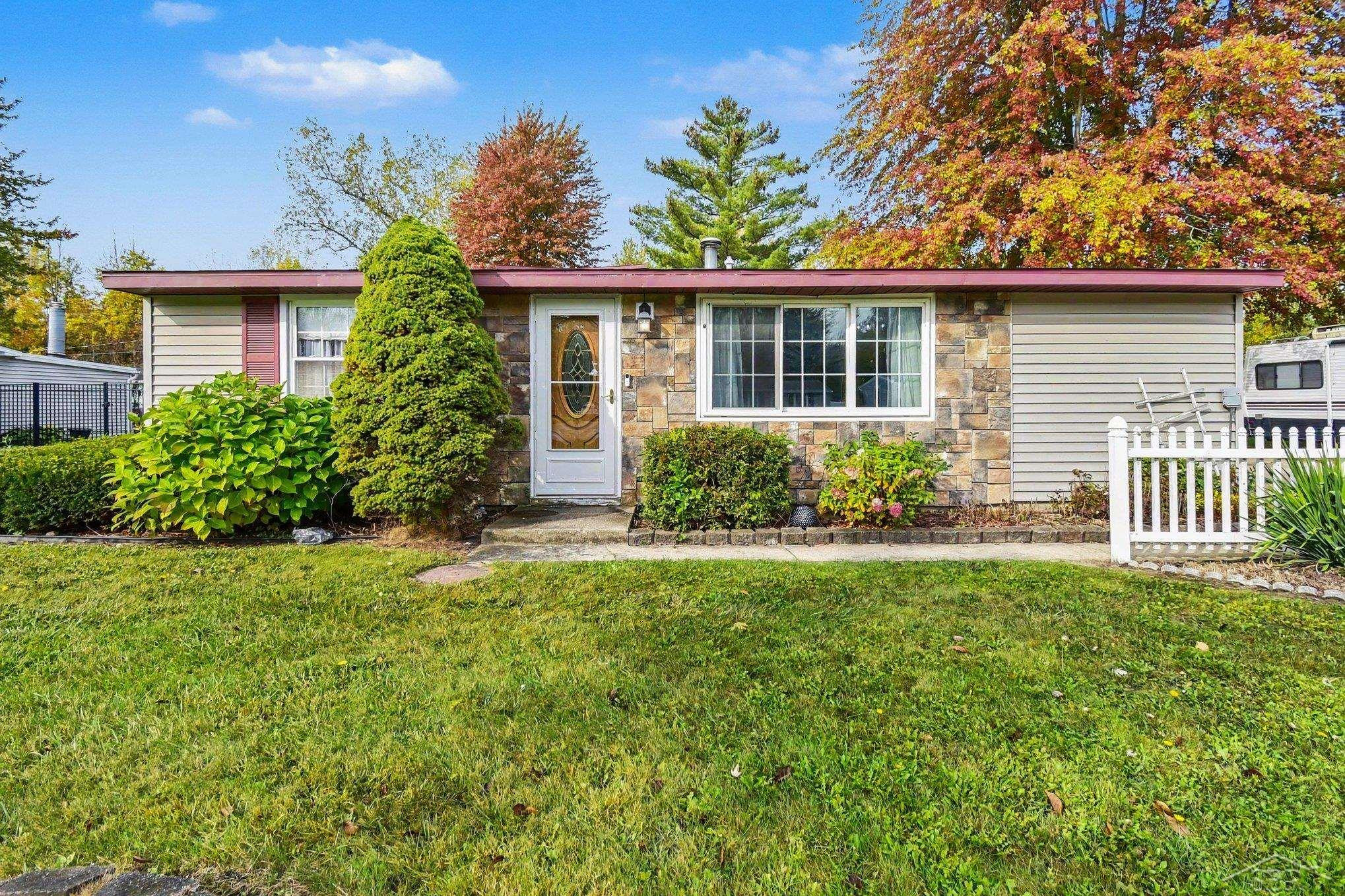 3430 Ada Drive, Bay City, MI 48706