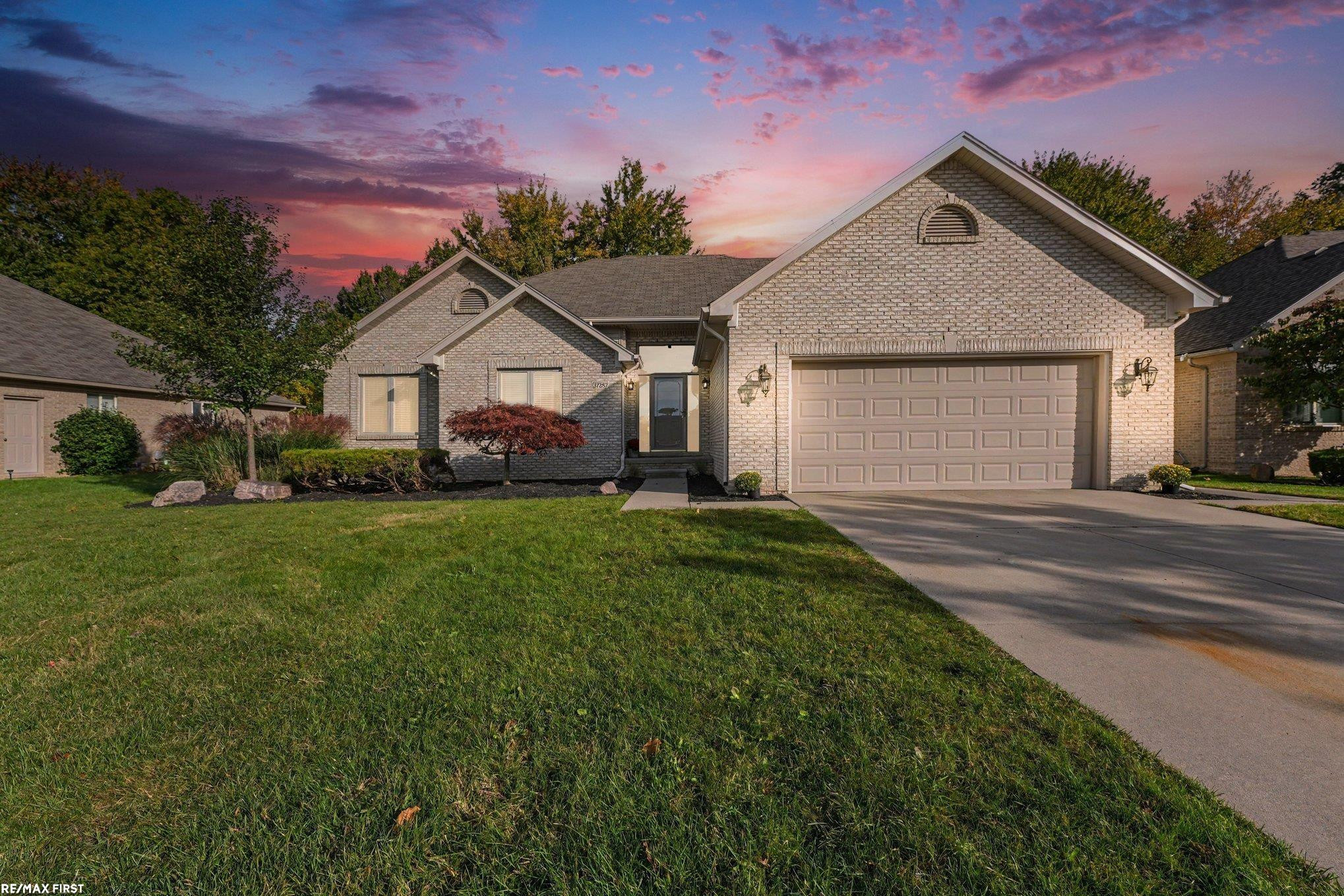 37287 Willow Creek Lane, New Baltimore, MI 48047