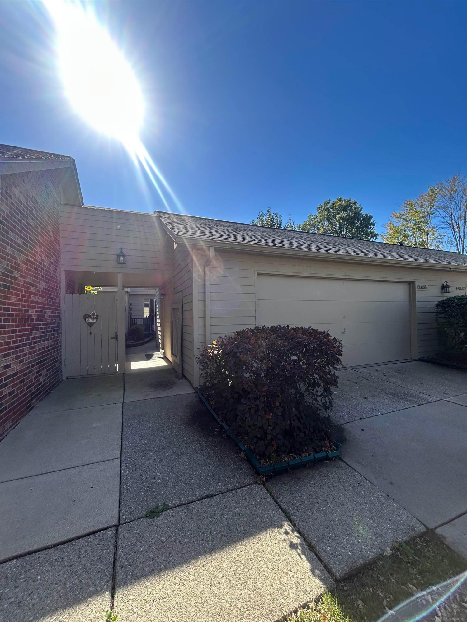 42681 Jonathan Place, Clinton Twp, MI 48038
