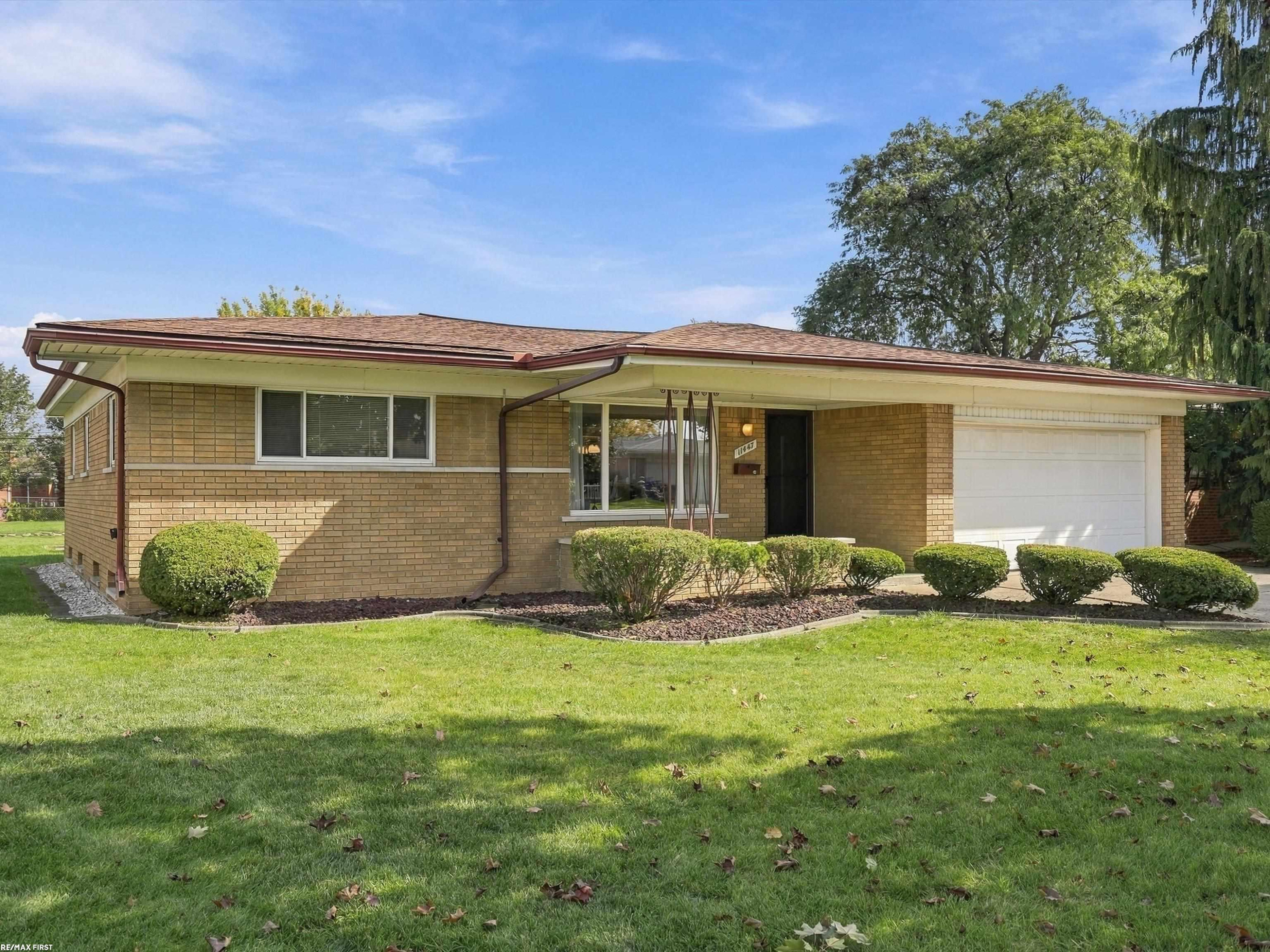 11447 Nancy Drive, Warren, MI 48093