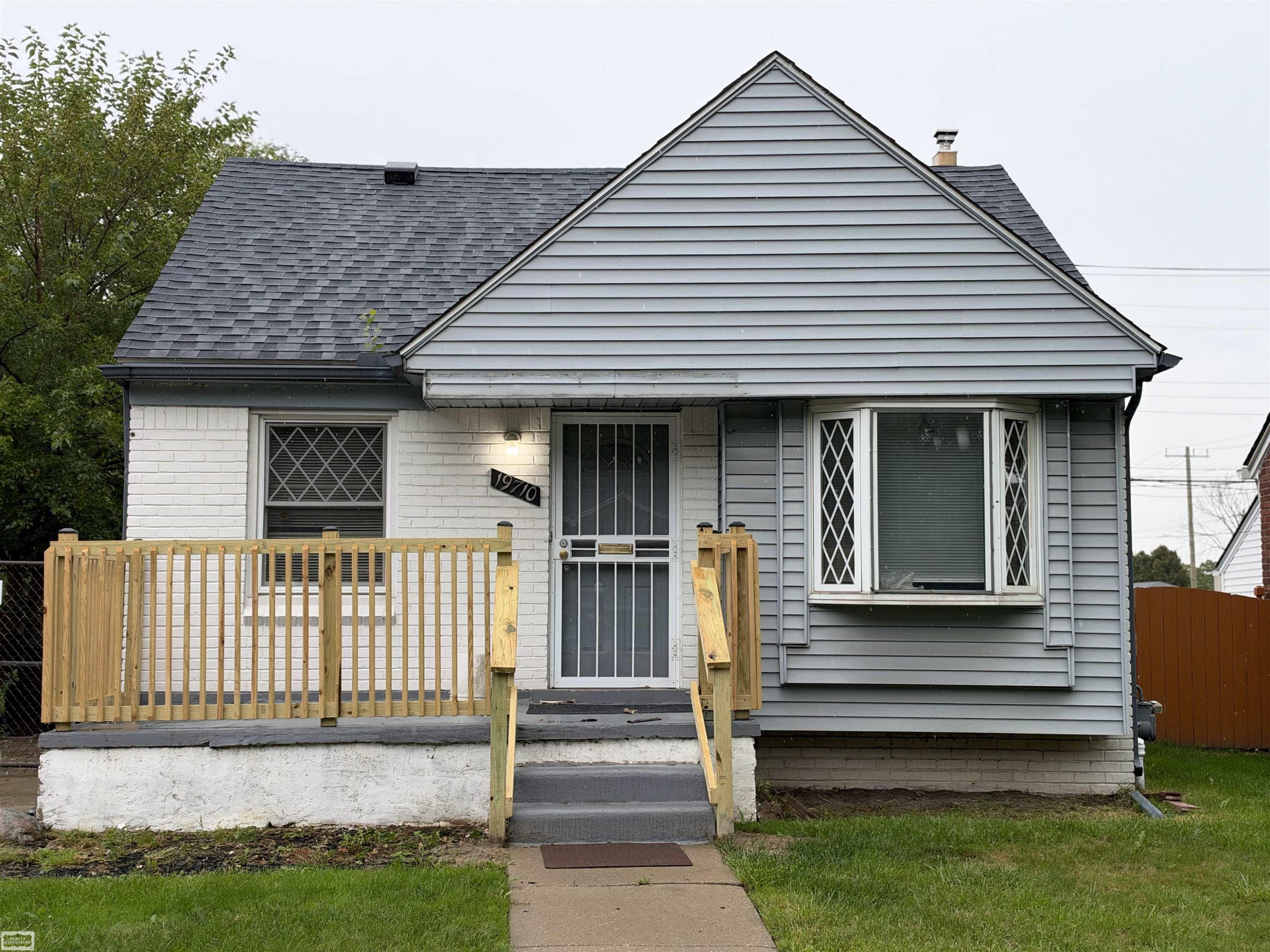 19710 Coyle St Street, Detroit, MI 48235