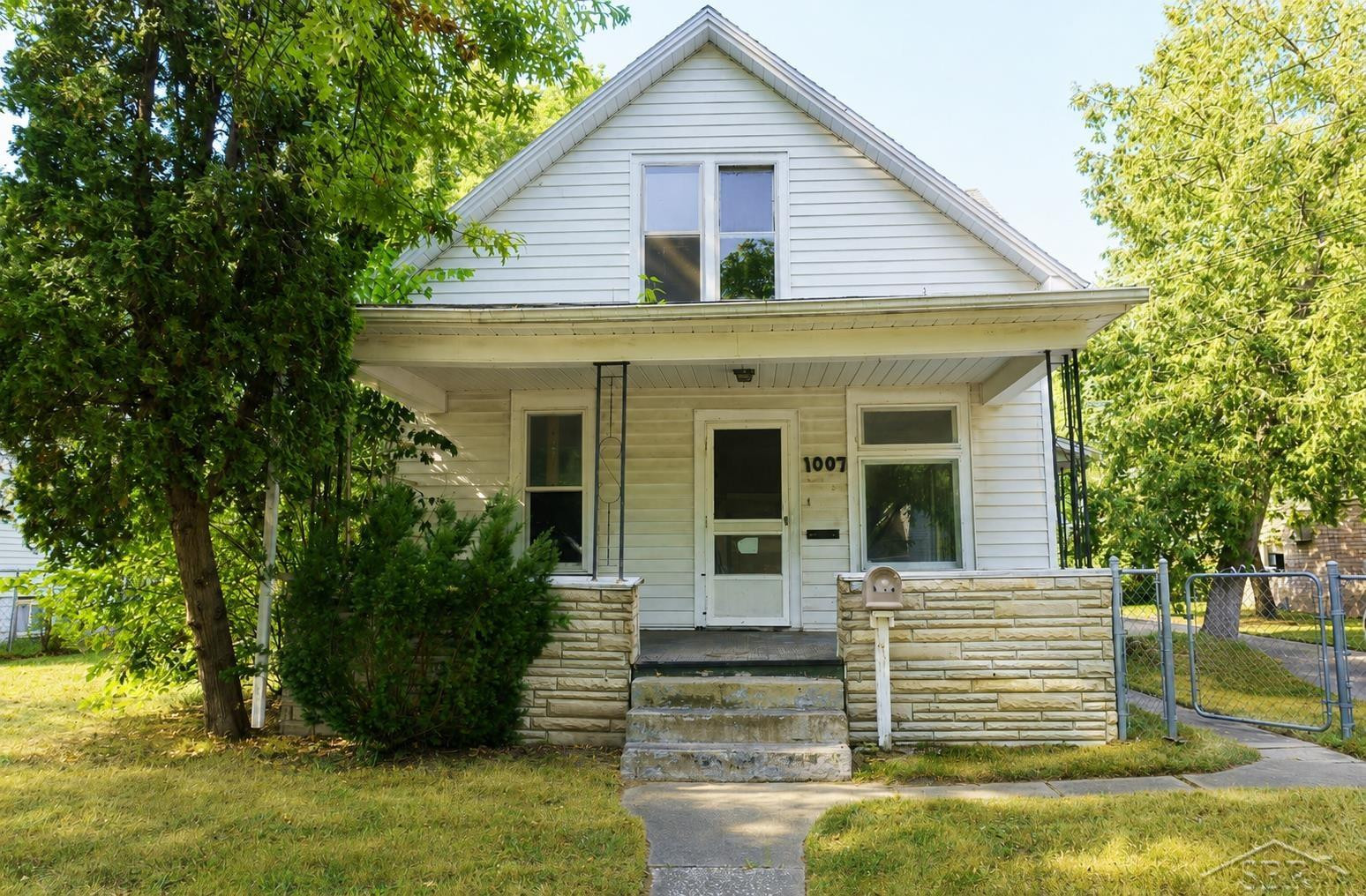 1007 webber Street, Saginaw, MI 48601