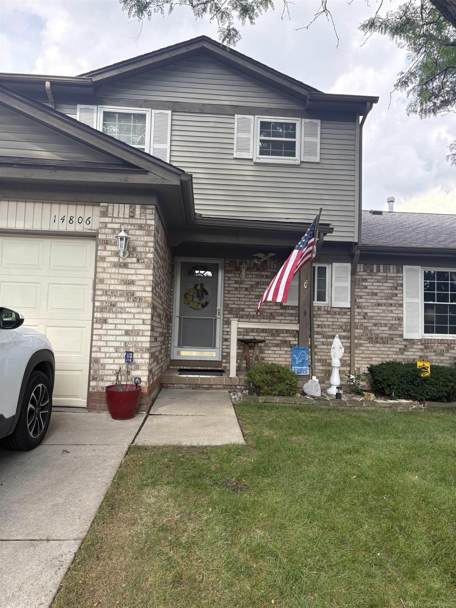 14806 Paris Court, 28, Allen Park, MI 48101