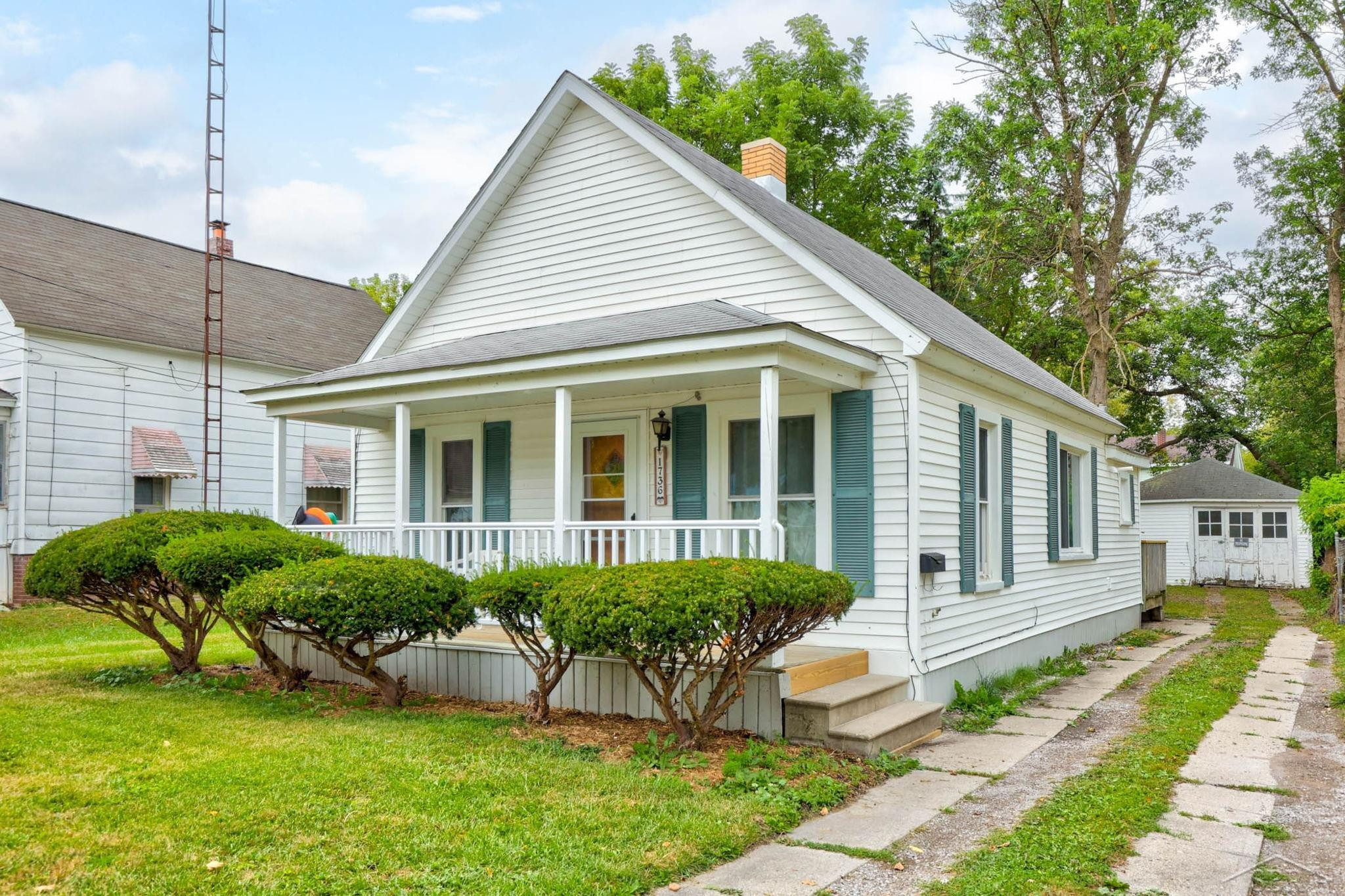 1736 Wood Street, Saginaw, MI 48602
