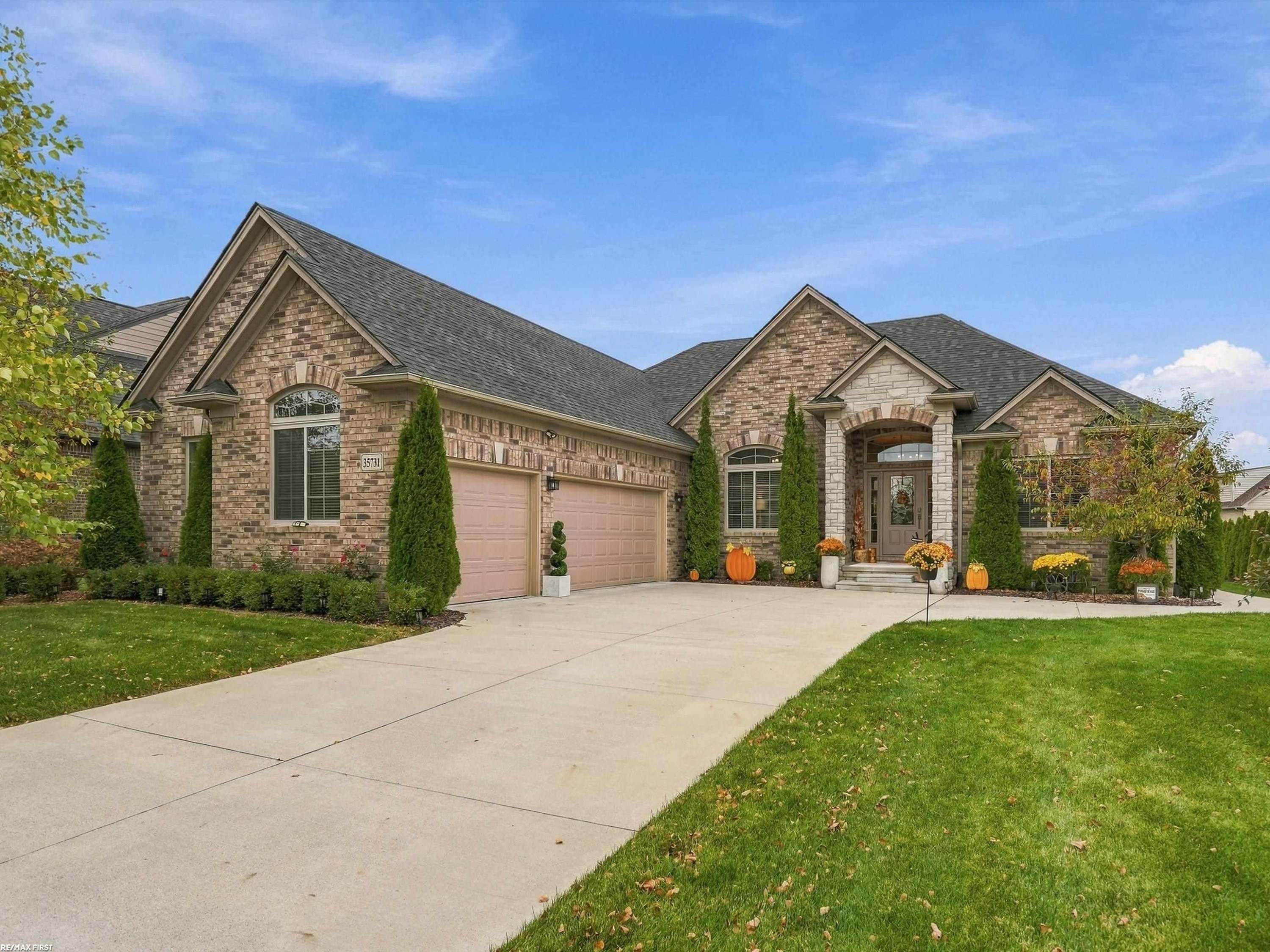 Property photo for 35731 Kilkenny Drive, New Baltimore, MI 48047
