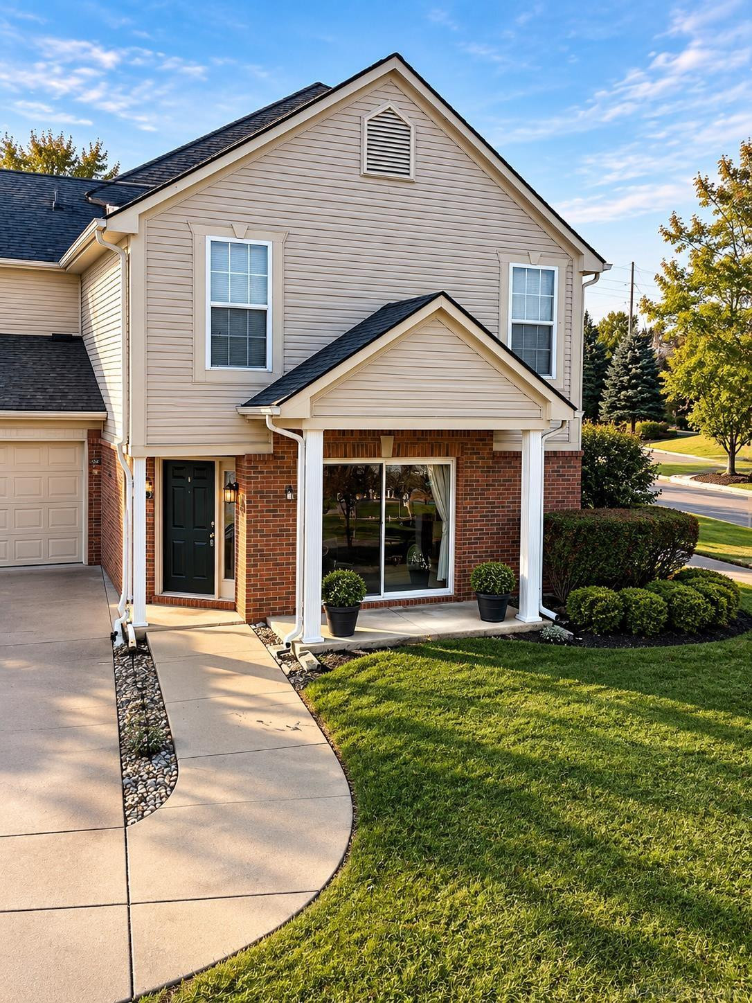 45795 Cagney Drive, Macomb, MI 48044