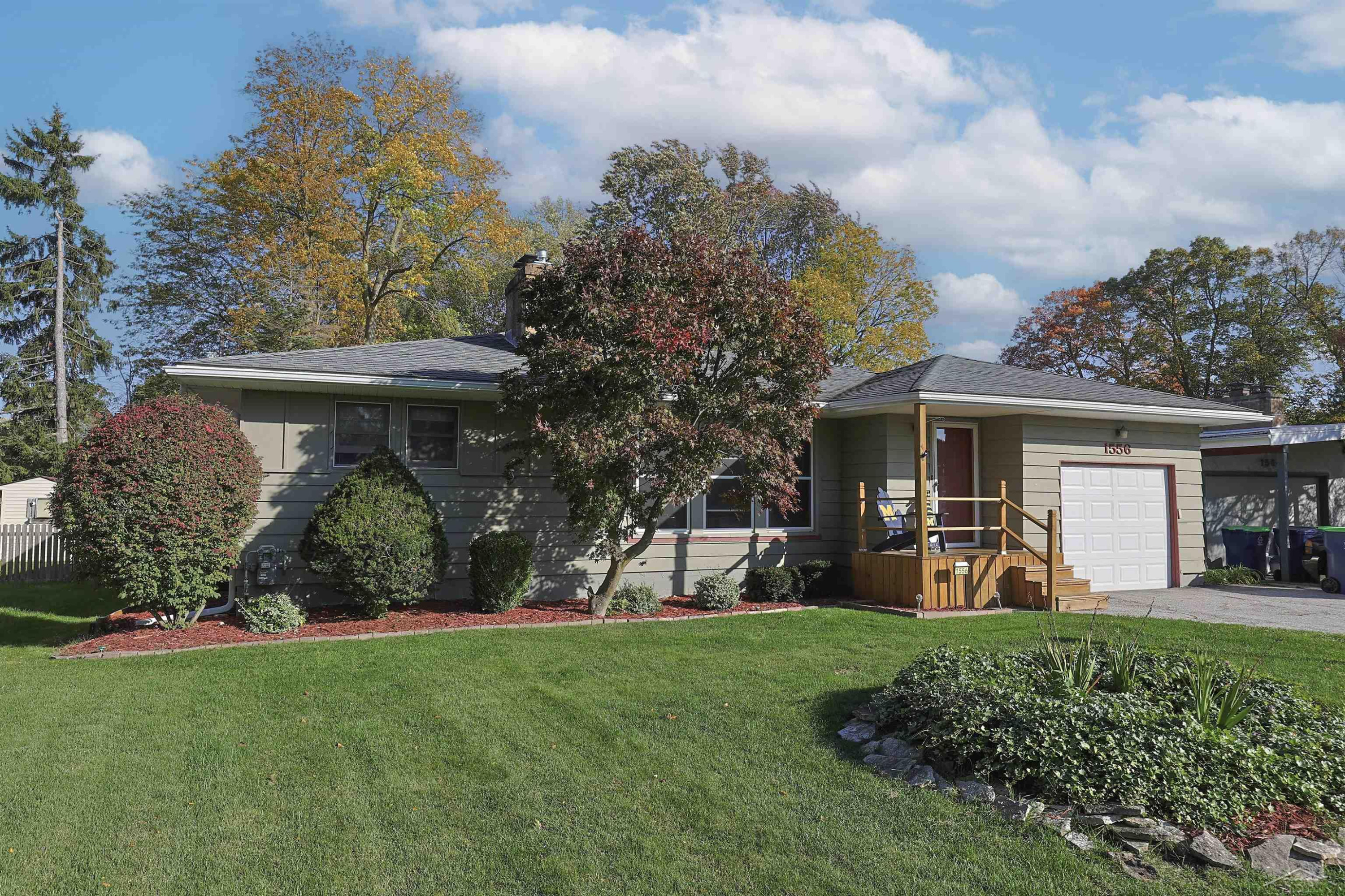 1556 Wilson Avenue, Saginaw, MI 48638