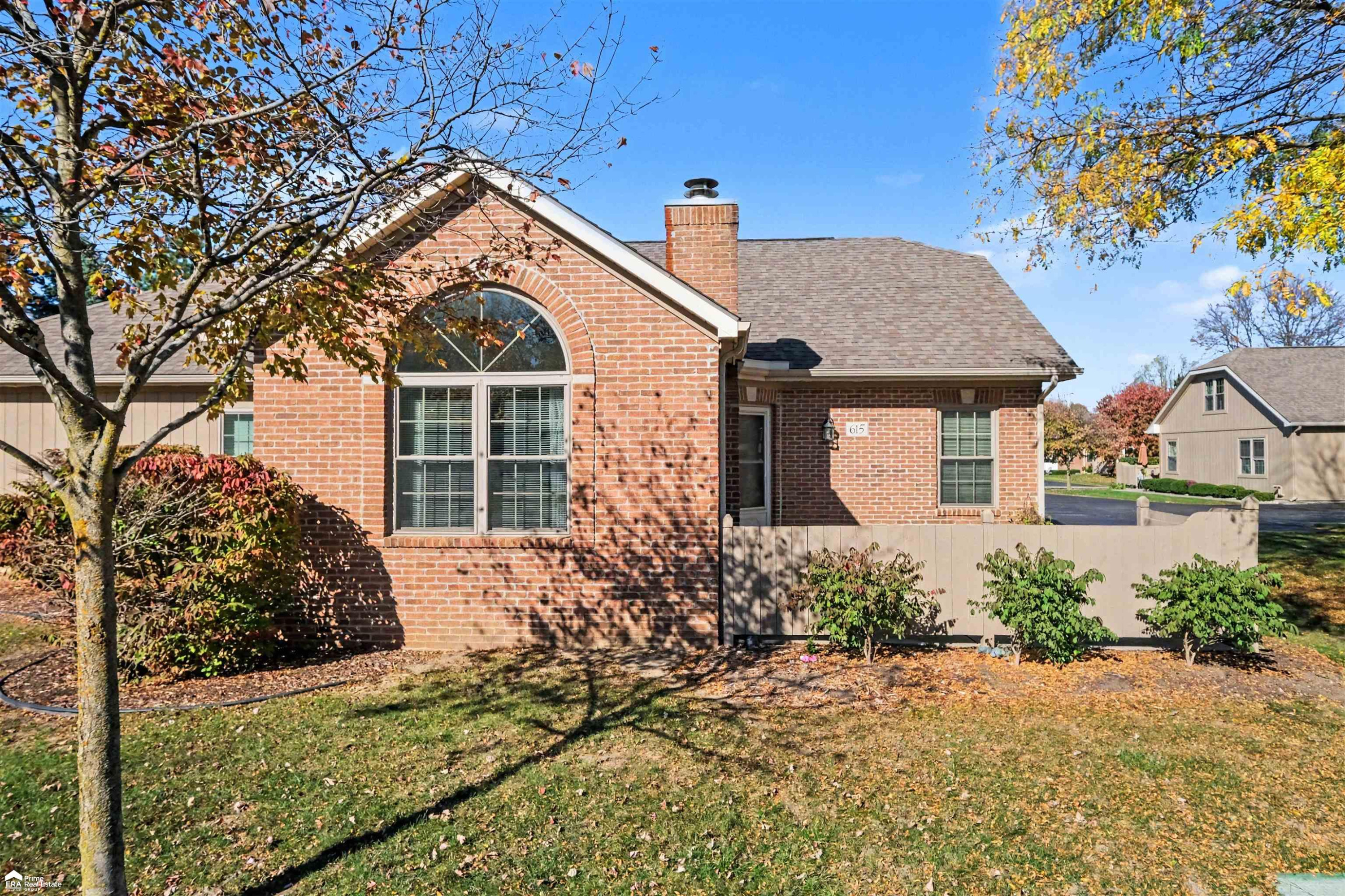 615 Perry Creek Drive, Grand Blanc, MI 48439