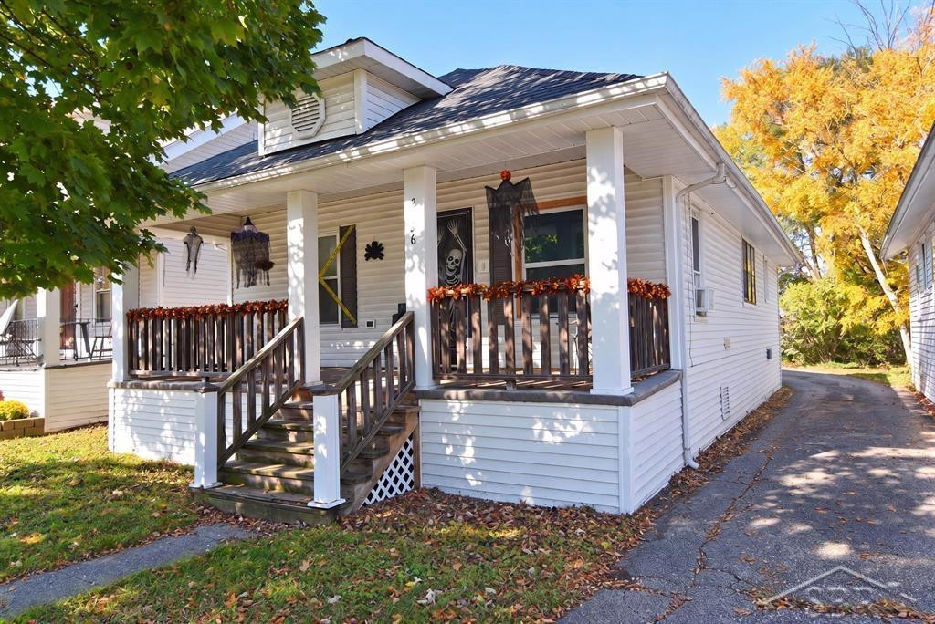 2126 W Genesee Avenue, Saginaw, MI 48602