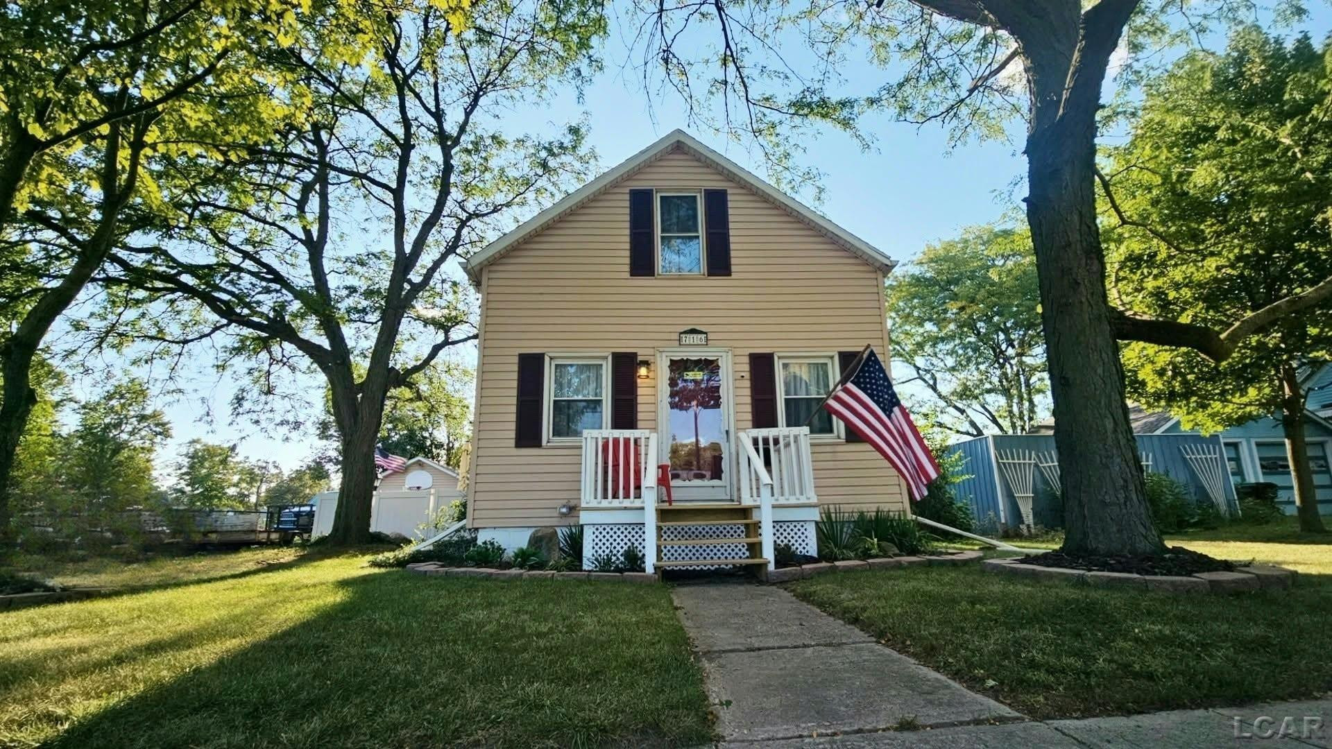 716 Division Street, Adrian, MI 49221