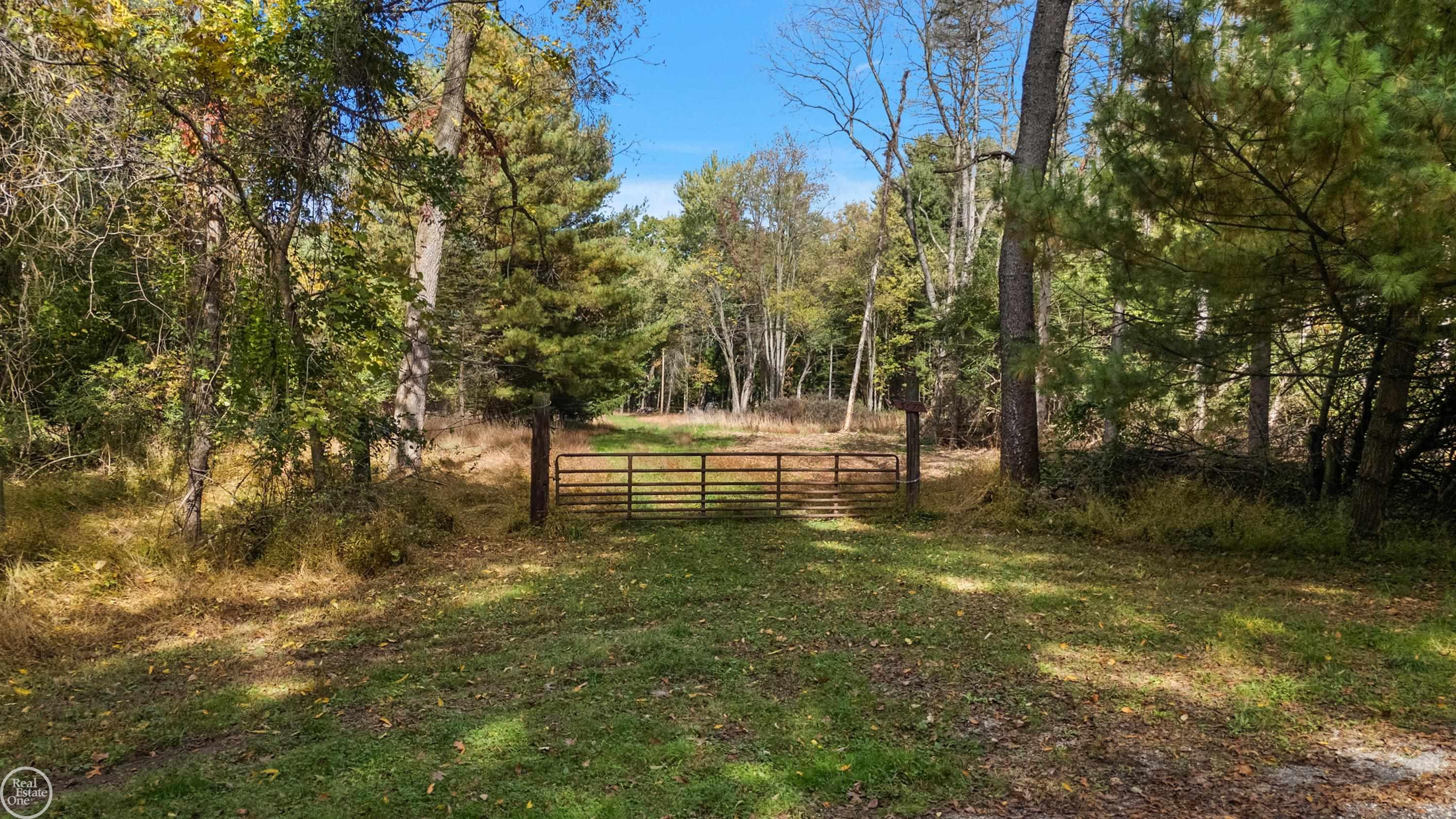 3670 Cherrywood Lane, Ann Arbor, MI 48103