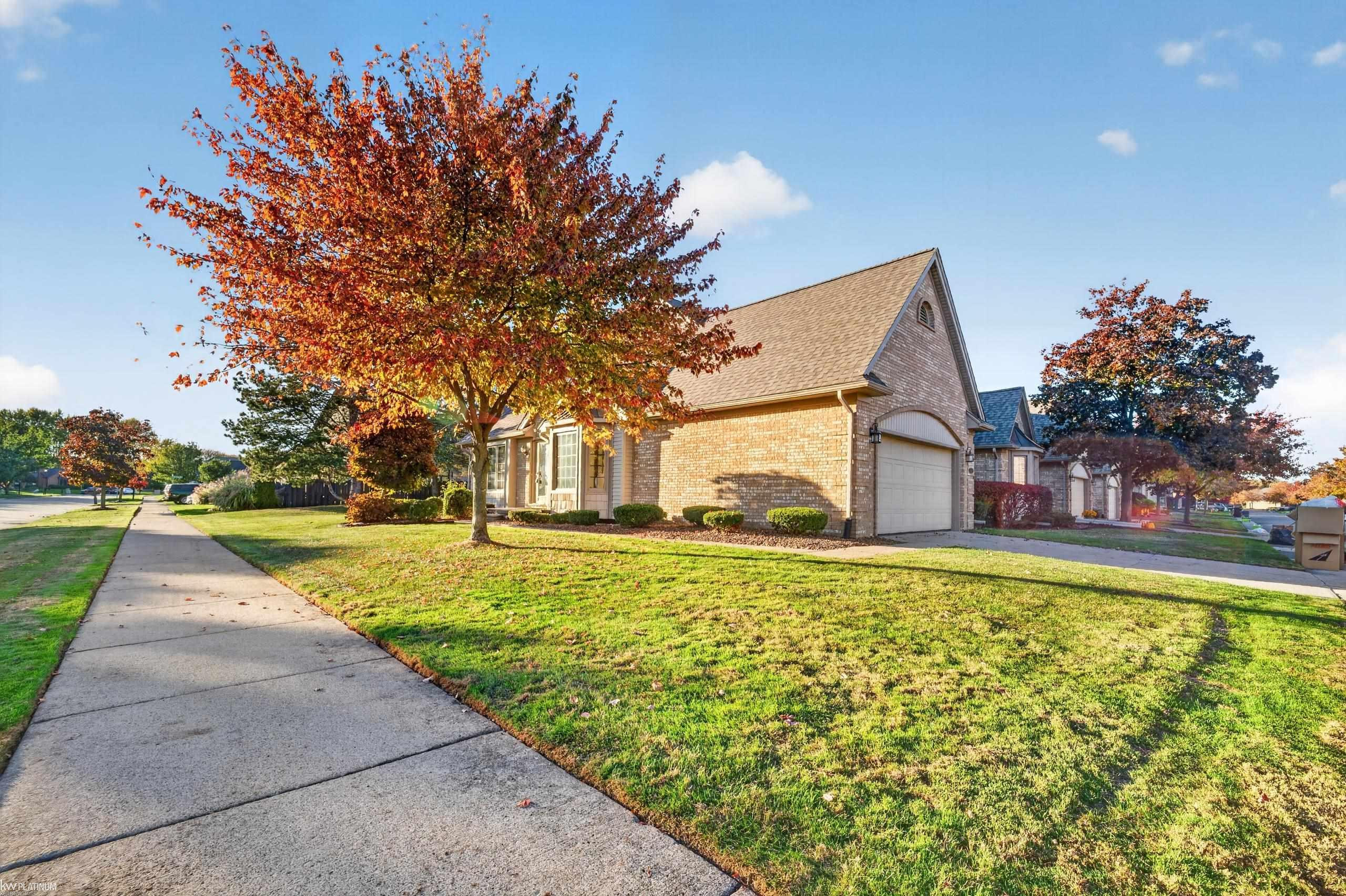 54325 Cambridge Drive, Shelby Twp, MI 48315
