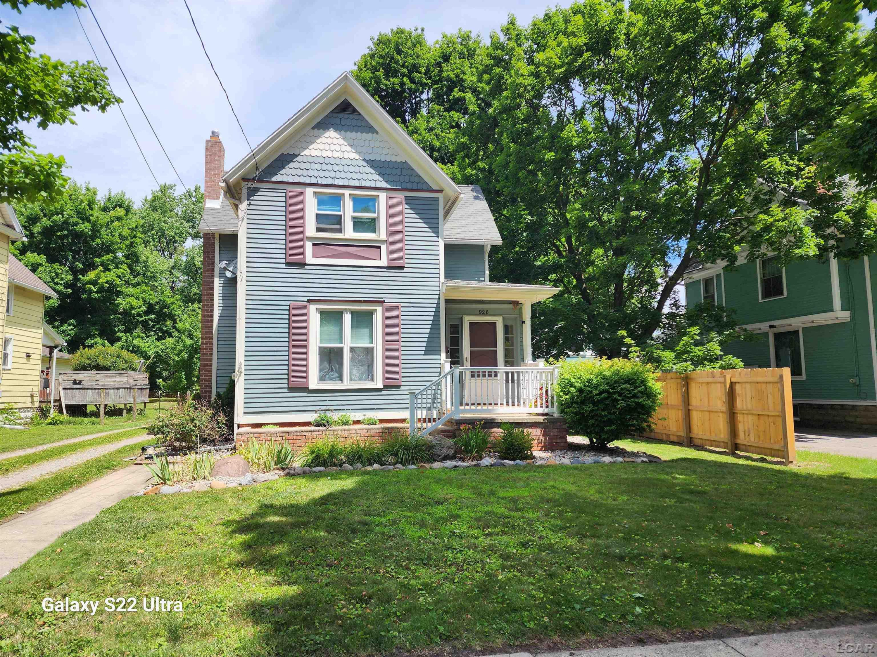 926 College Avenue, Adrian, MI 49221