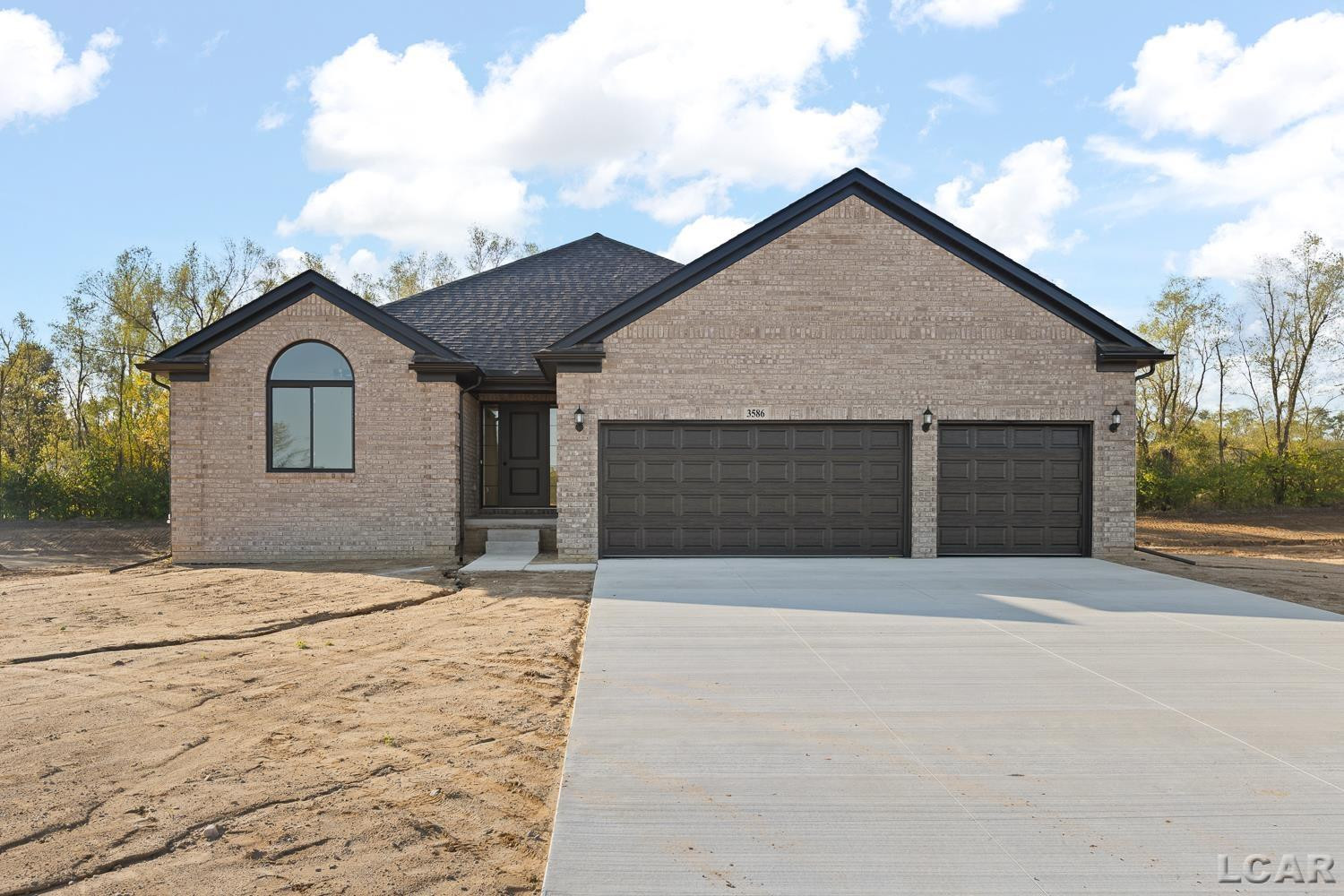 3586 Serra Drive, Tecumseh, MI 49286