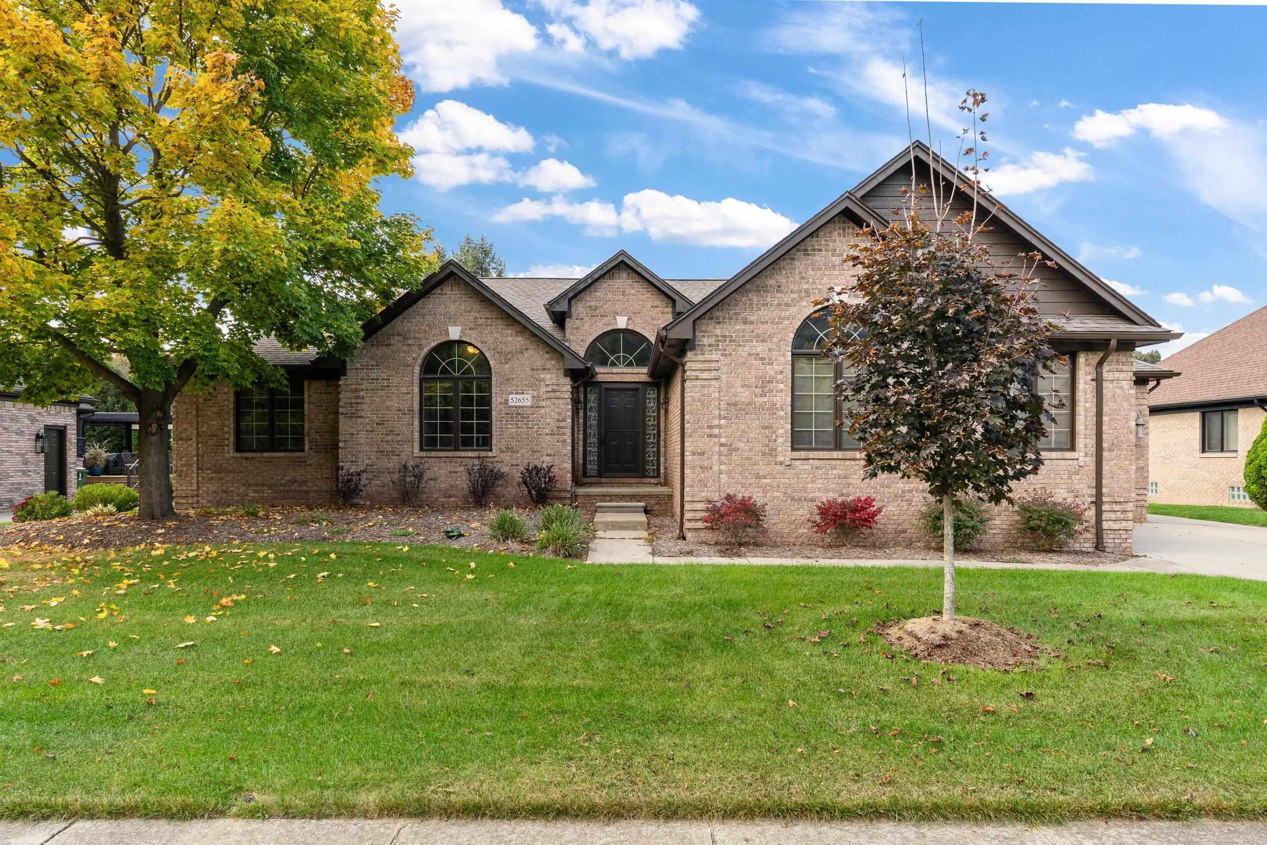52655 Chestnut Grove Lane, Shelby Twp, MI 48316