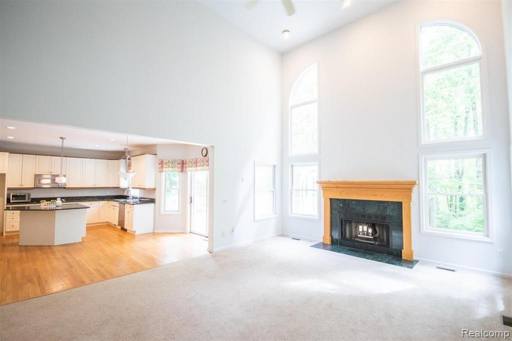 9645 WOODBEND Drive, Saline, MI 48176 — Photo 7