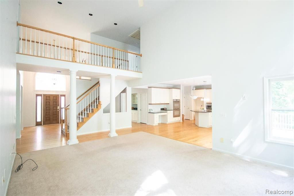 9645 WOODBEND Drive, Saline, MI 48176 — Photo 8