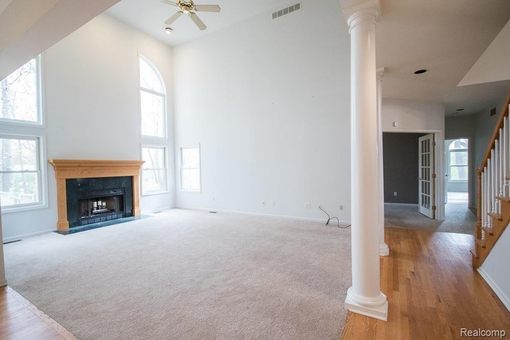 9645 WOODBEND Drive, Saline, MI 48176 — Photo 12