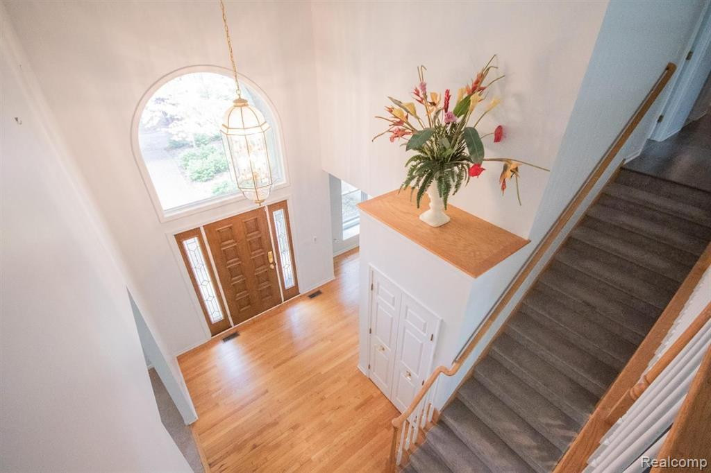 9645 WOODBEND Drive, Saline, MI 48176 — Photo 16