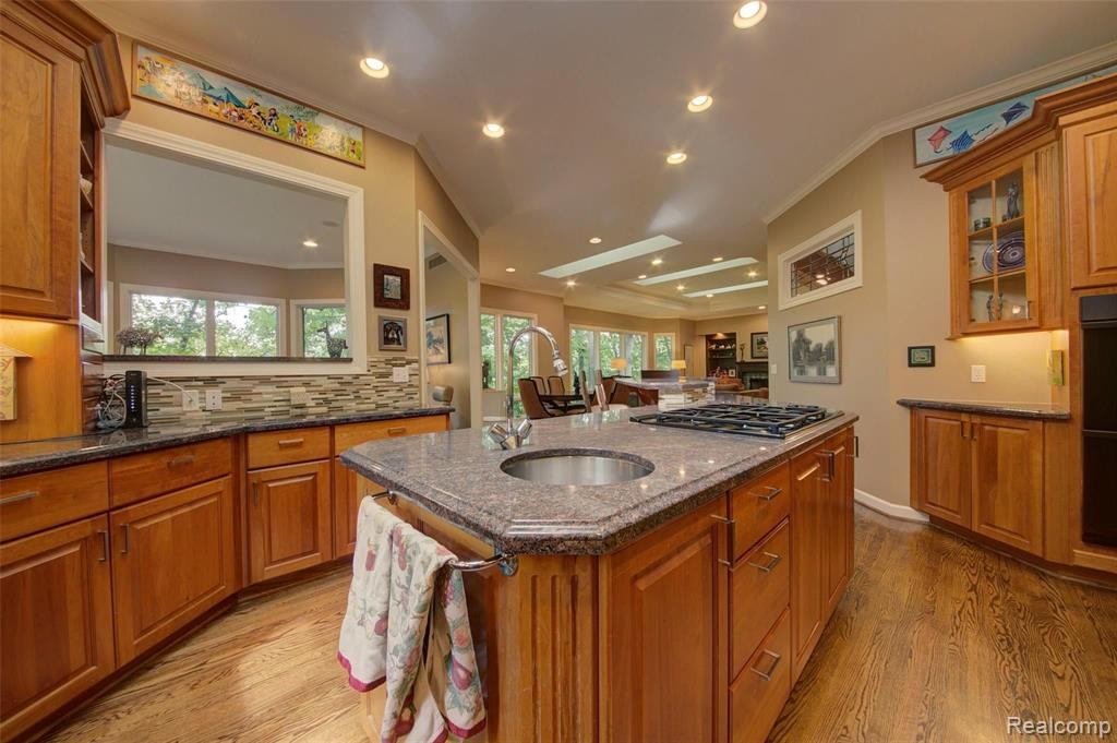 5017 Red Fox Run, Ann Arbor, MI 48105 — Photo 23