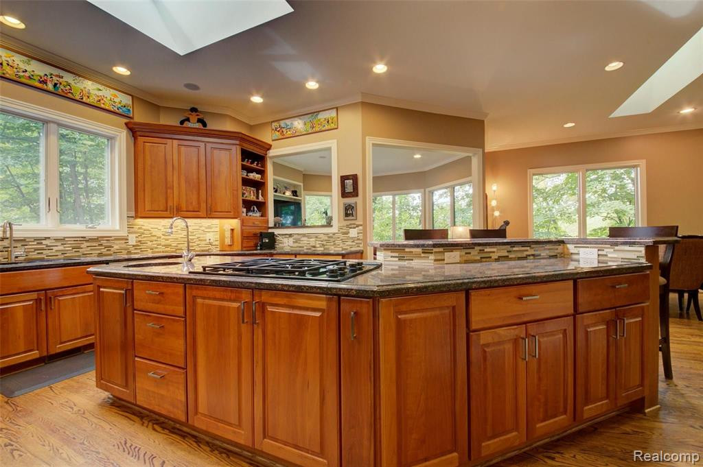 5017 Red Fox Run, Ann Arbor, MI 48105 — Photo 25