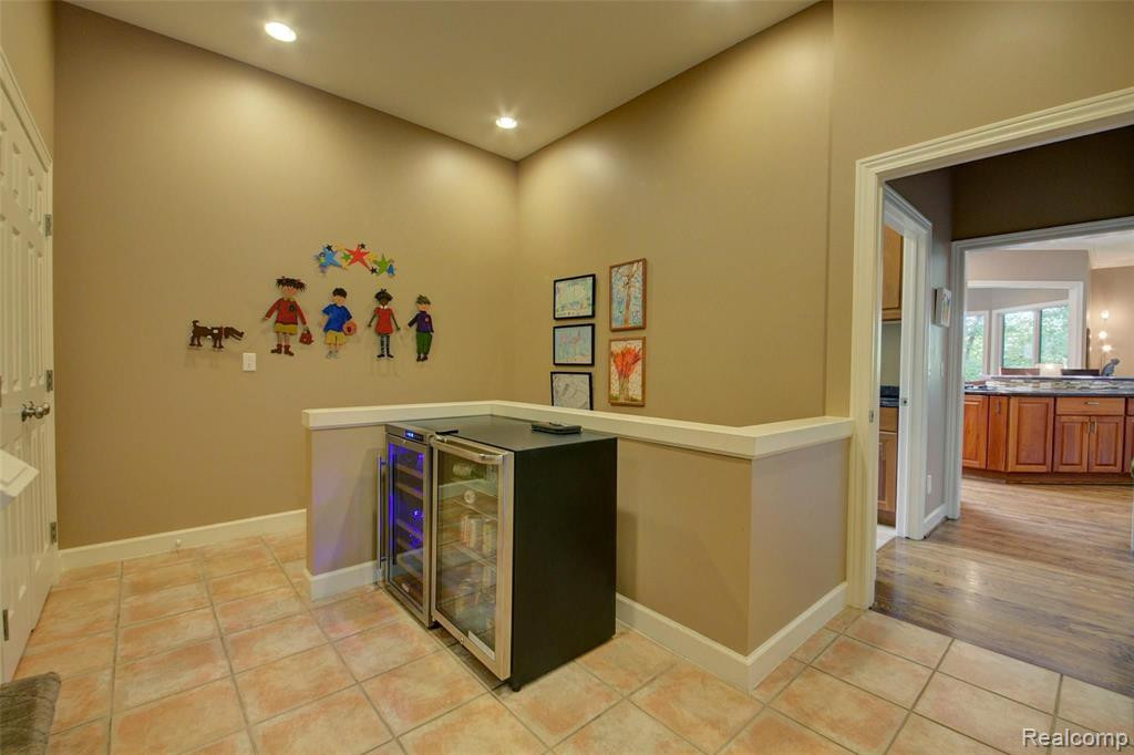 5017 Red Fox Run, Ann Arbor, MI 48105 — Photo 35