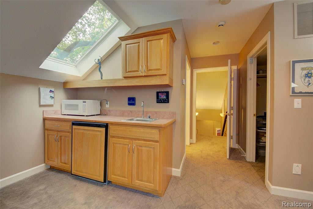 5017 Red Fox Run, Ann Arbor, MI 48105 — Photo 41