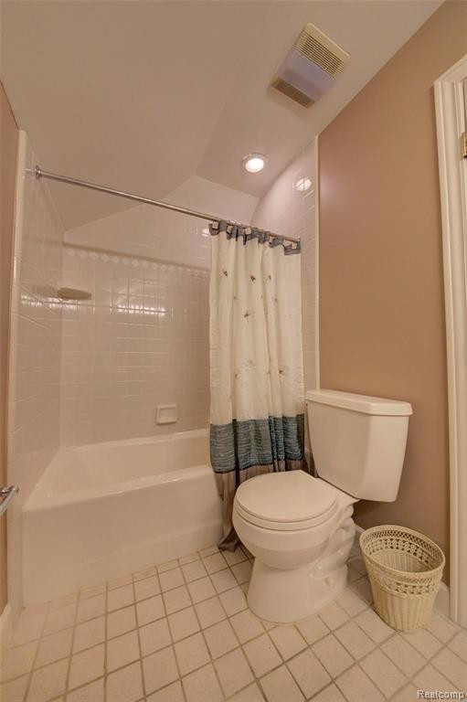 5017 Red Fox Run, Ann Arbor, MI 48105 — Photo 43