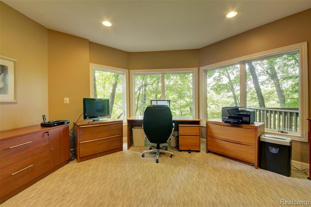 5017 Red Fox Run, Ann Arbor, MI 48105 — Photo 59